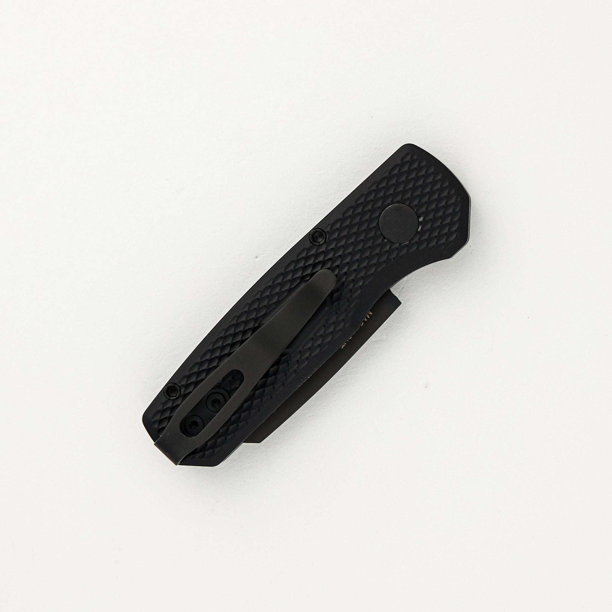 Runt 5 – Textured Black Aluminum Handle – DLC Black Magnacut Reverse Tanto Blade – R5406