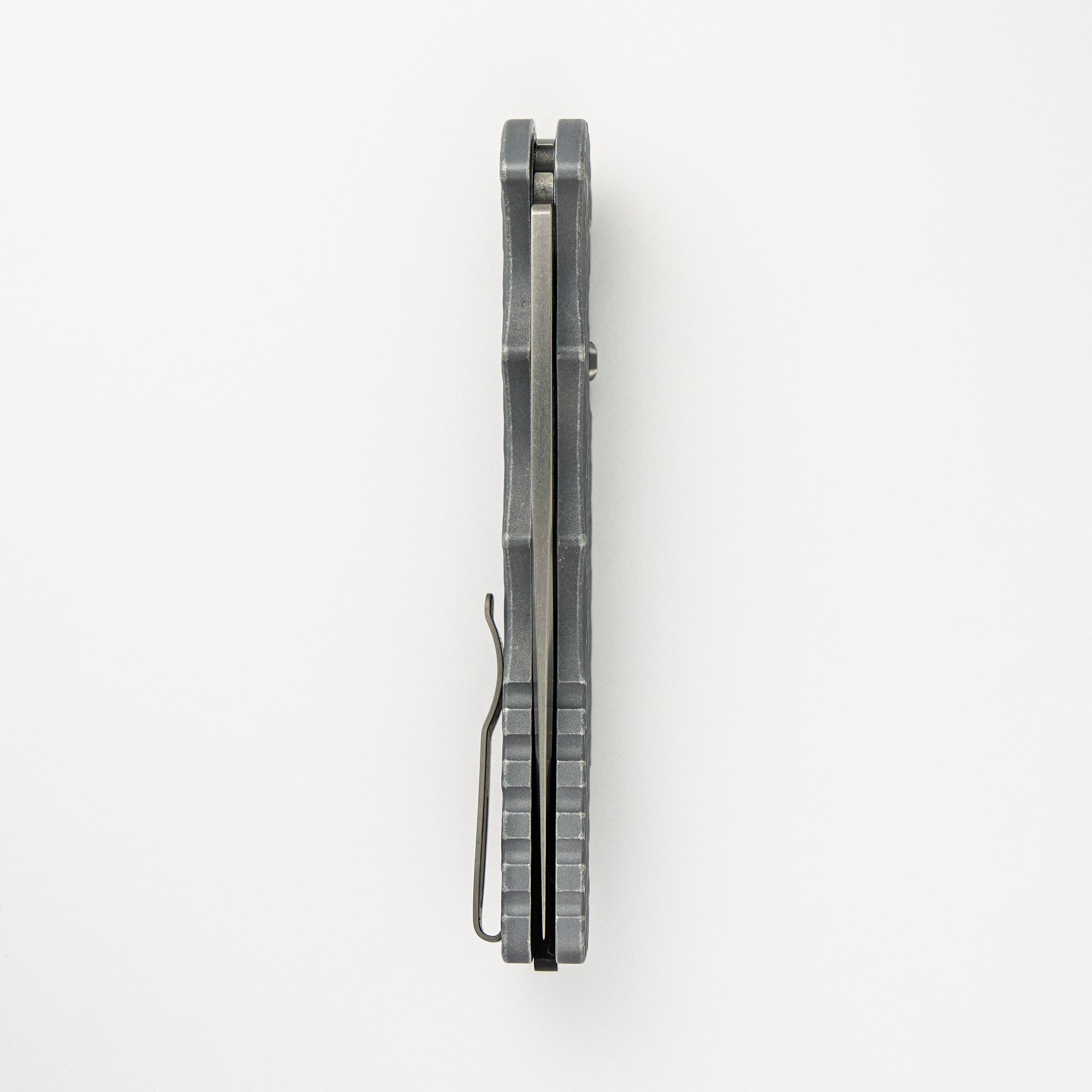Tactical Response 4 - Grey Handle W/ Battle Worn/Feather Texture - Stonewash MagnaCut Blade T4105-F BW Grey