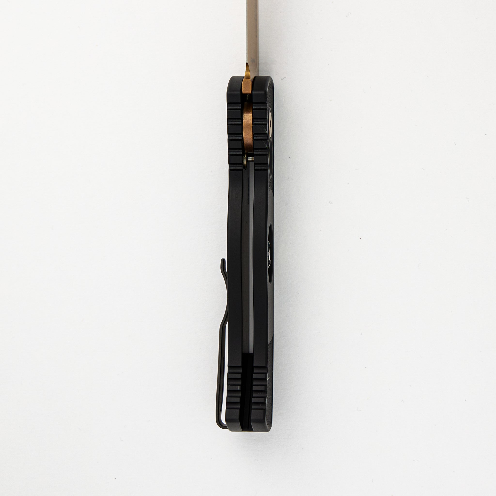 TR-2 RG Skull - Black Handle - Shaw Sterling Silver Skull - Rose Gold Button - Rose Gold MagnaCut Blade