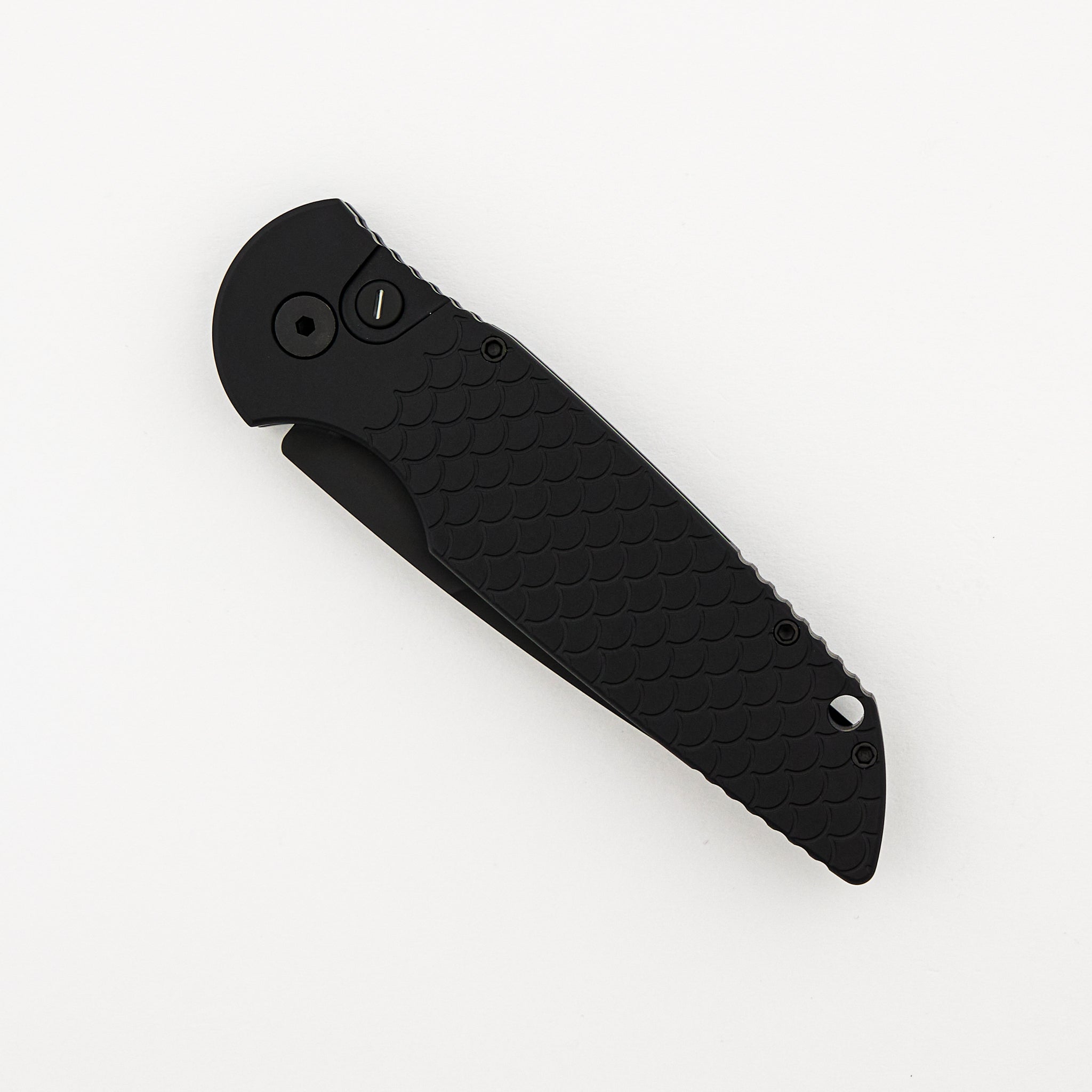 Tactical Response 3 - TR-3 X1 Operator - Black "Fish Scale" Handle - Black 154CM Blade - Tritium Button