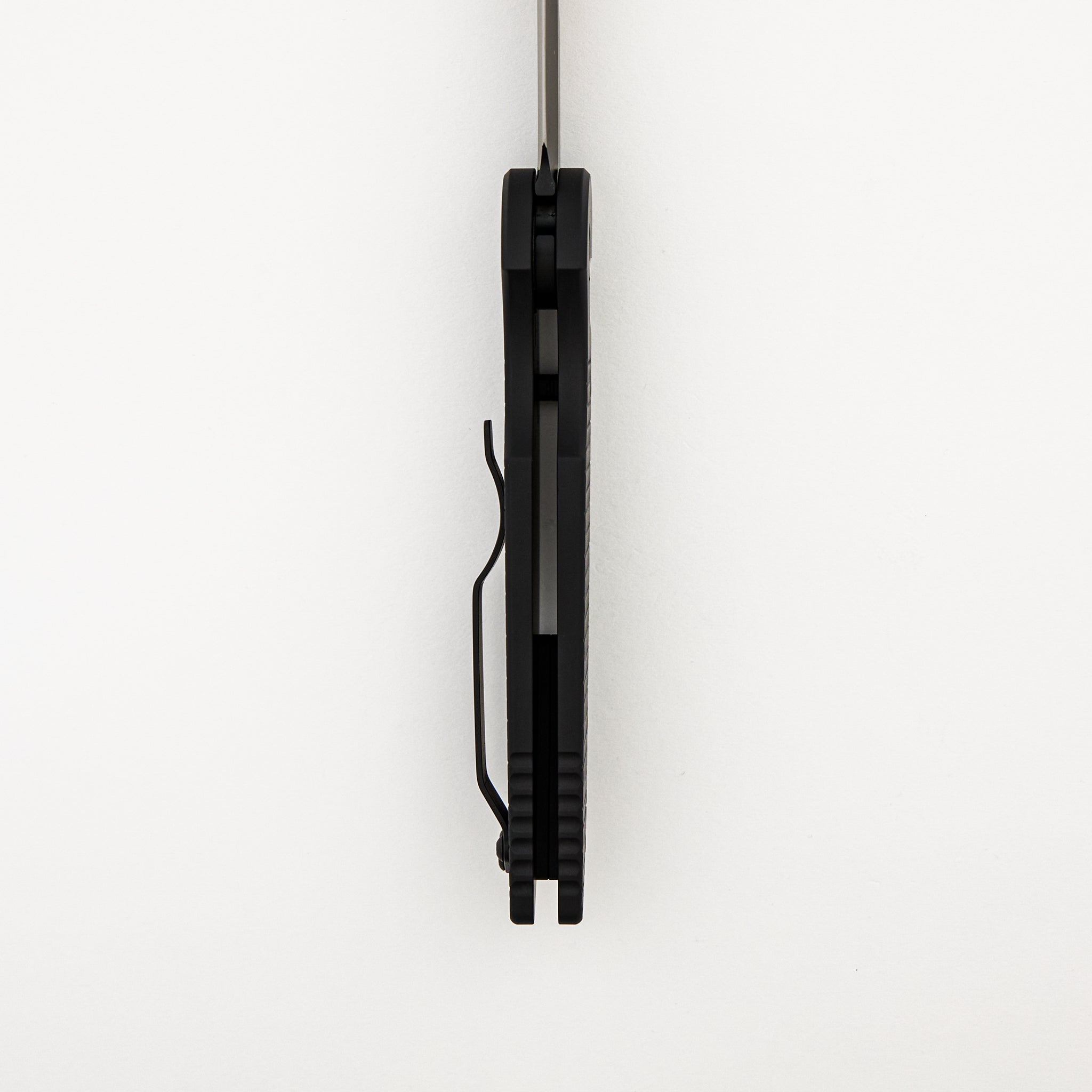 Tactical Response 3 - TR-3 X1 Operator - Black "Fish Scale" Handle - Black 154CM Blade - Tritium Button
