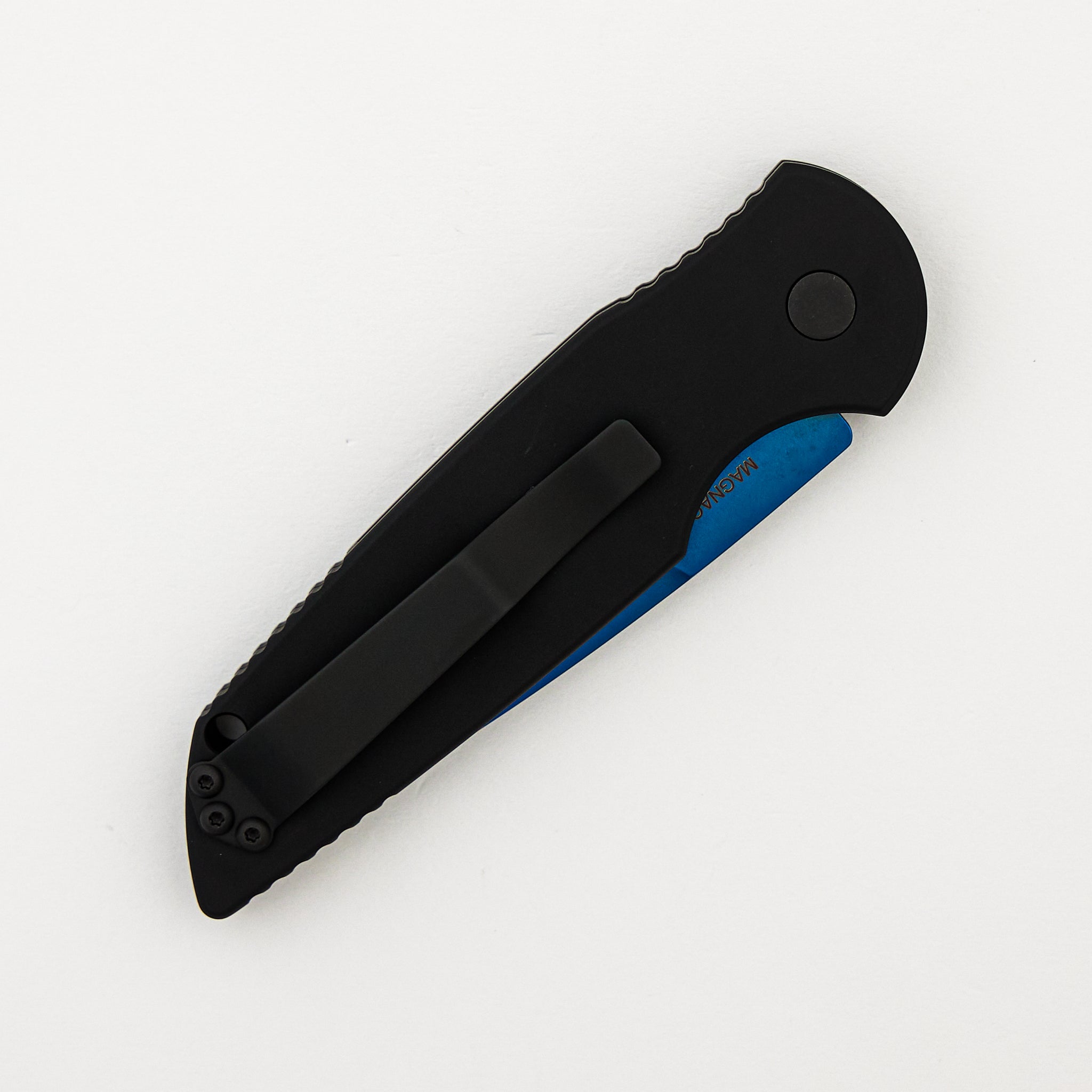 TR-3 SB MC - Tactical Response 3 - Black Aluminum Handle With Grooves - Sapphire Blue MagnaCut Blade