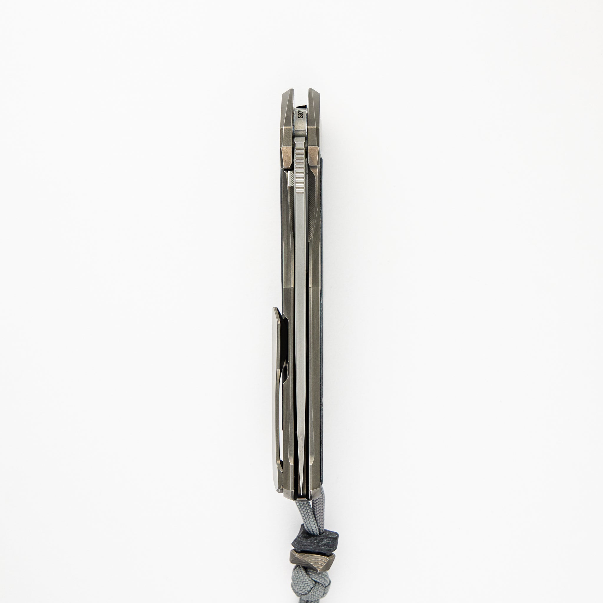 Quantum WKM - Titanium/White CarboTi Handle - S90V Blade - SRRBS - 2024 R1 Invitational