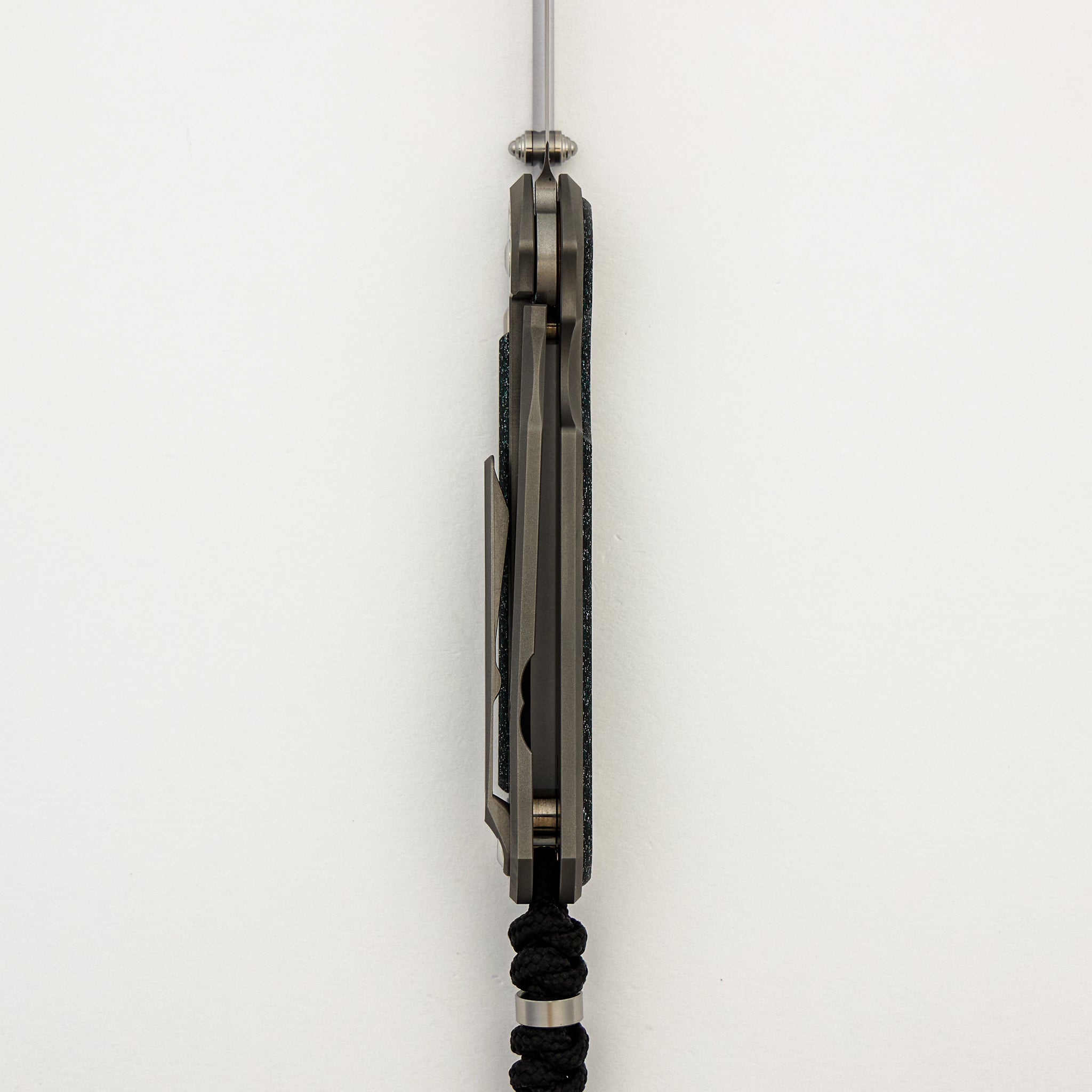 R1 Invitational - Small Sebenza 31 - Teal Magnetic CarboTi Inlay - Polished Drop Point CPM MagnaCut Blade - Silver Double Lugs