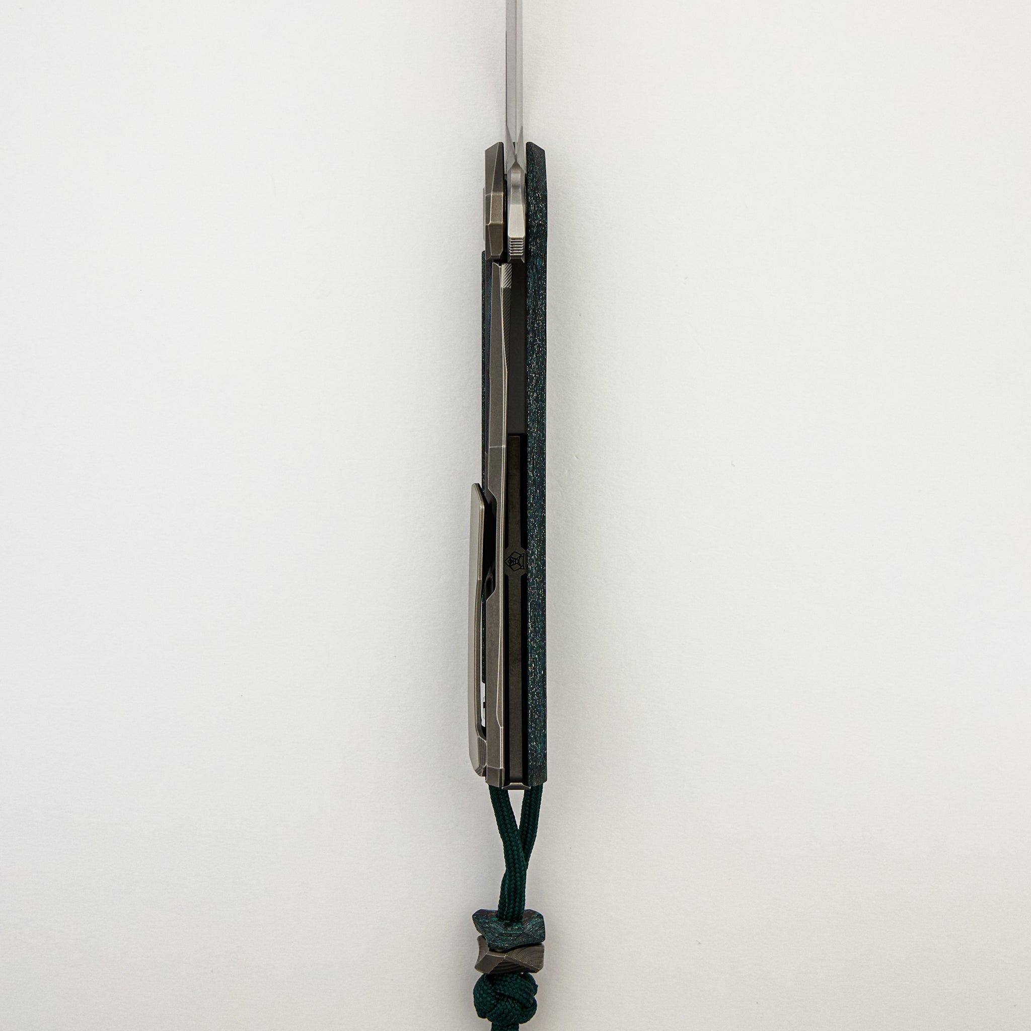 R1 Invitational - Quantium TKM - Titanium/Teal Magnetic CarboTi Handle - ZDI-E Blade - MRBS