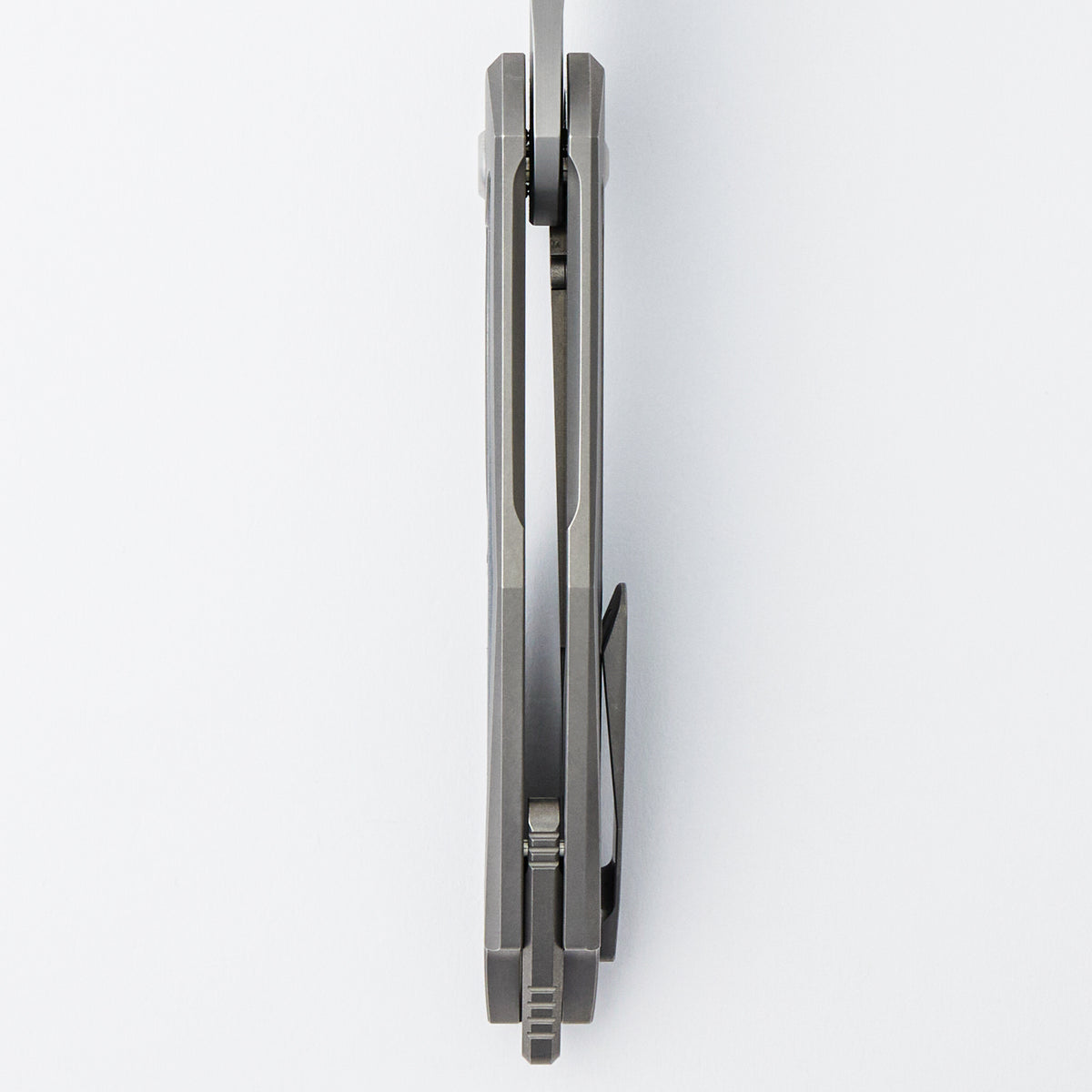 Arius - Smooth Titanium Handle W/ Ocean Blue CarboTi Inlays - Silver Hardware - Burnished W/ Polished Flats M390 Blade