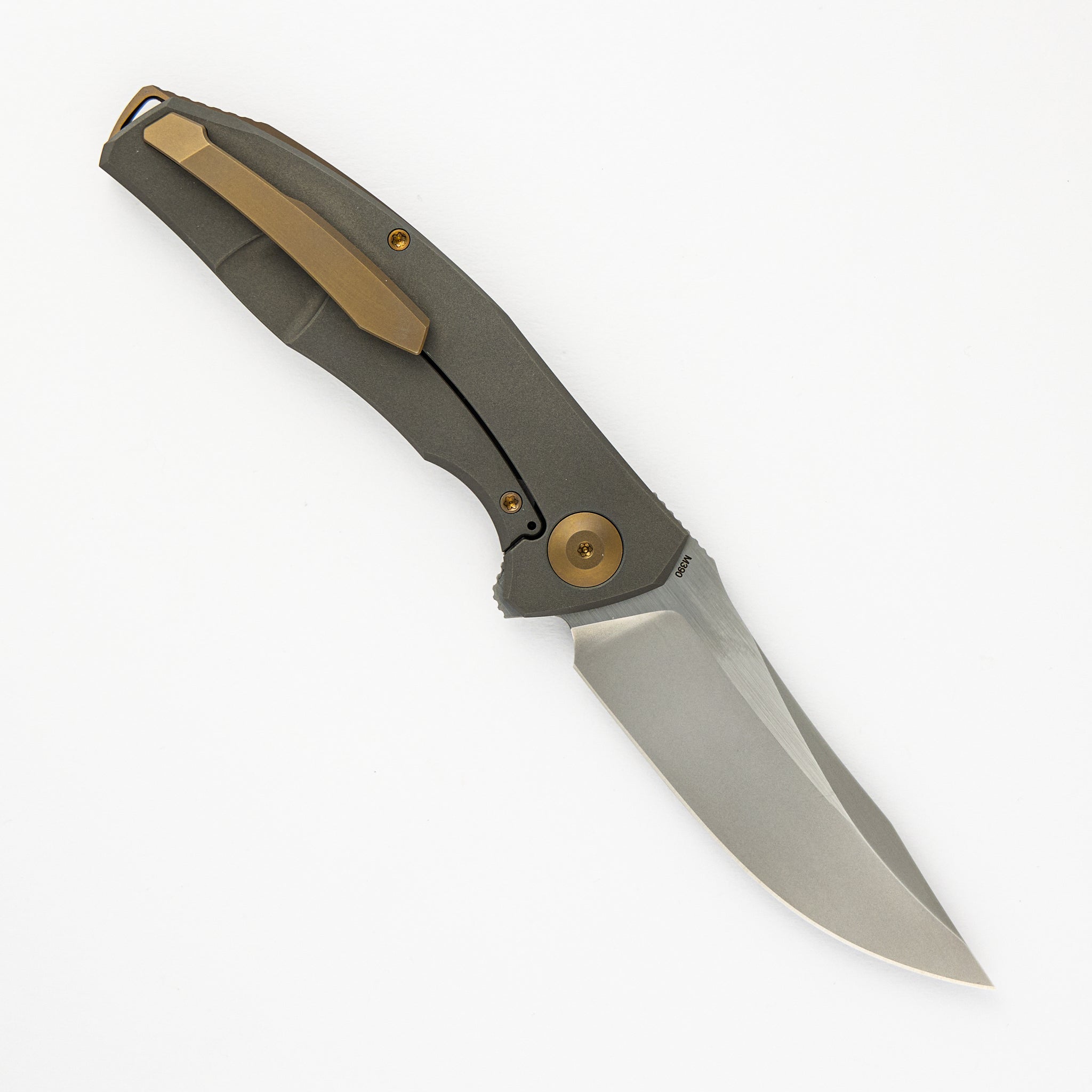 Adzin Flipper – Blasted W- Satin Flats M390 Blade – Blasted Titanium Handle W- Bronze Accents