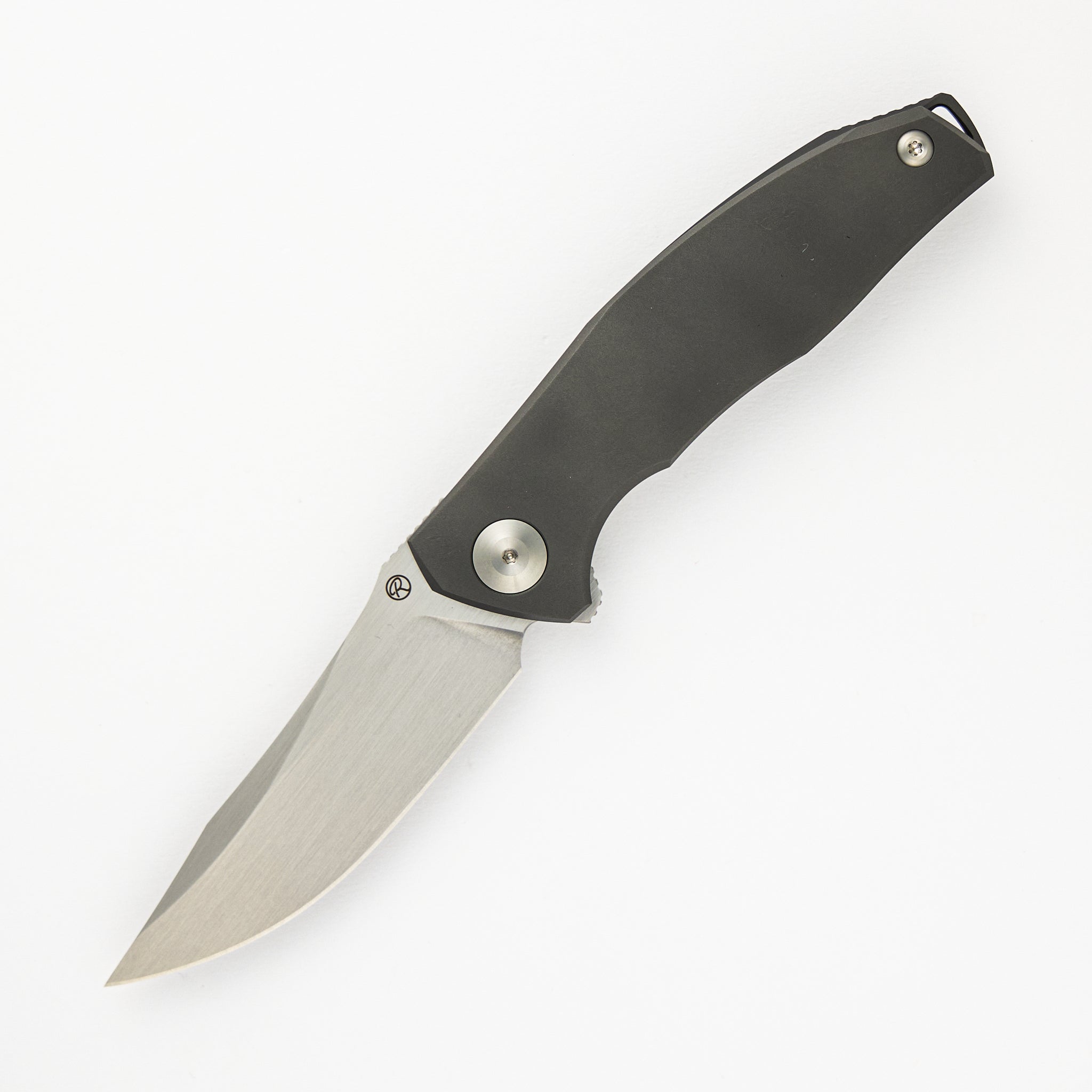Adzin Flipper – Hand Satin M390 Blade – Zirconium-Titanium Handle