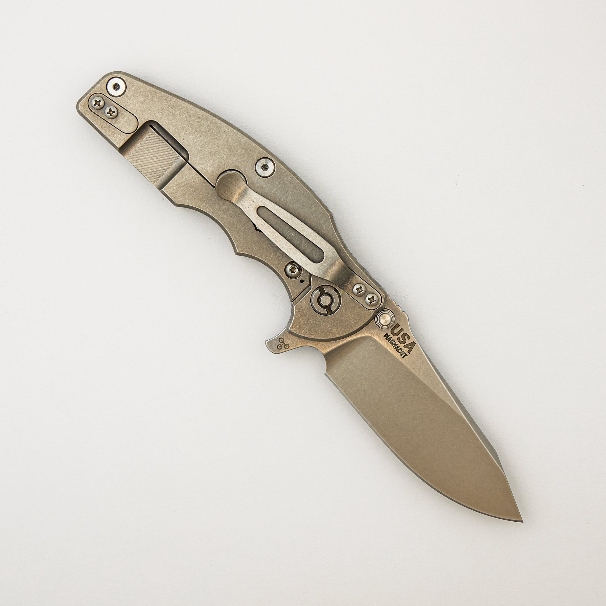 Jurassic - MagnaCut Slicer - Hollow Grind - Tri-Way - Stonewash - Black G10