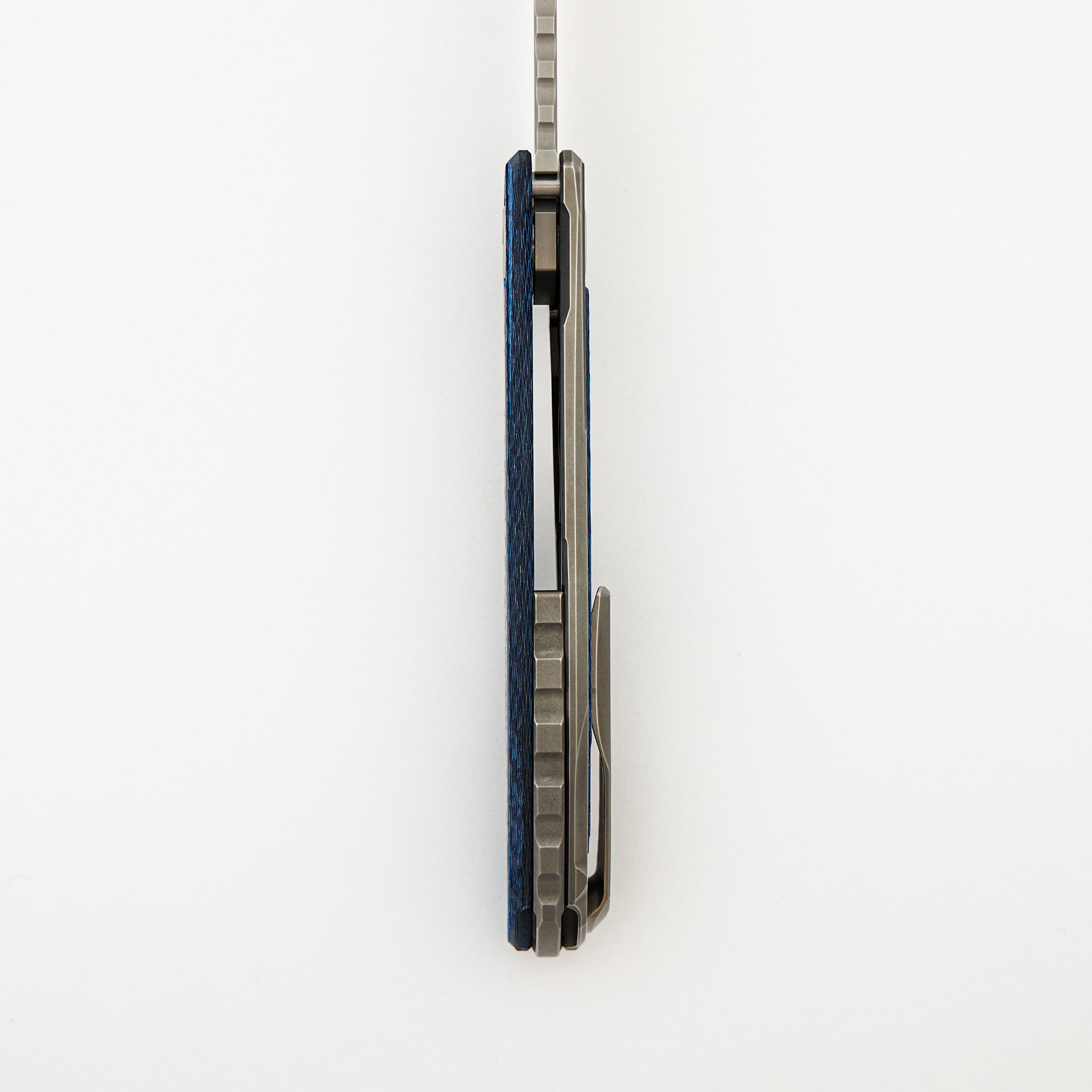 "Special Edition" Chris Reeve Collaboration Hati CGG - MagnaCut Blade - Titanium/Blue Alutex Handle - MRBS