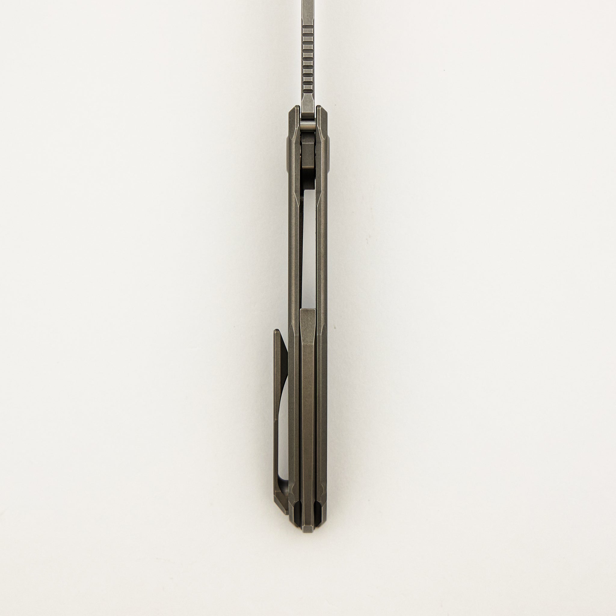 NeOn Lite Lefty – Elmax Blade – Titanium Handle – MRBS