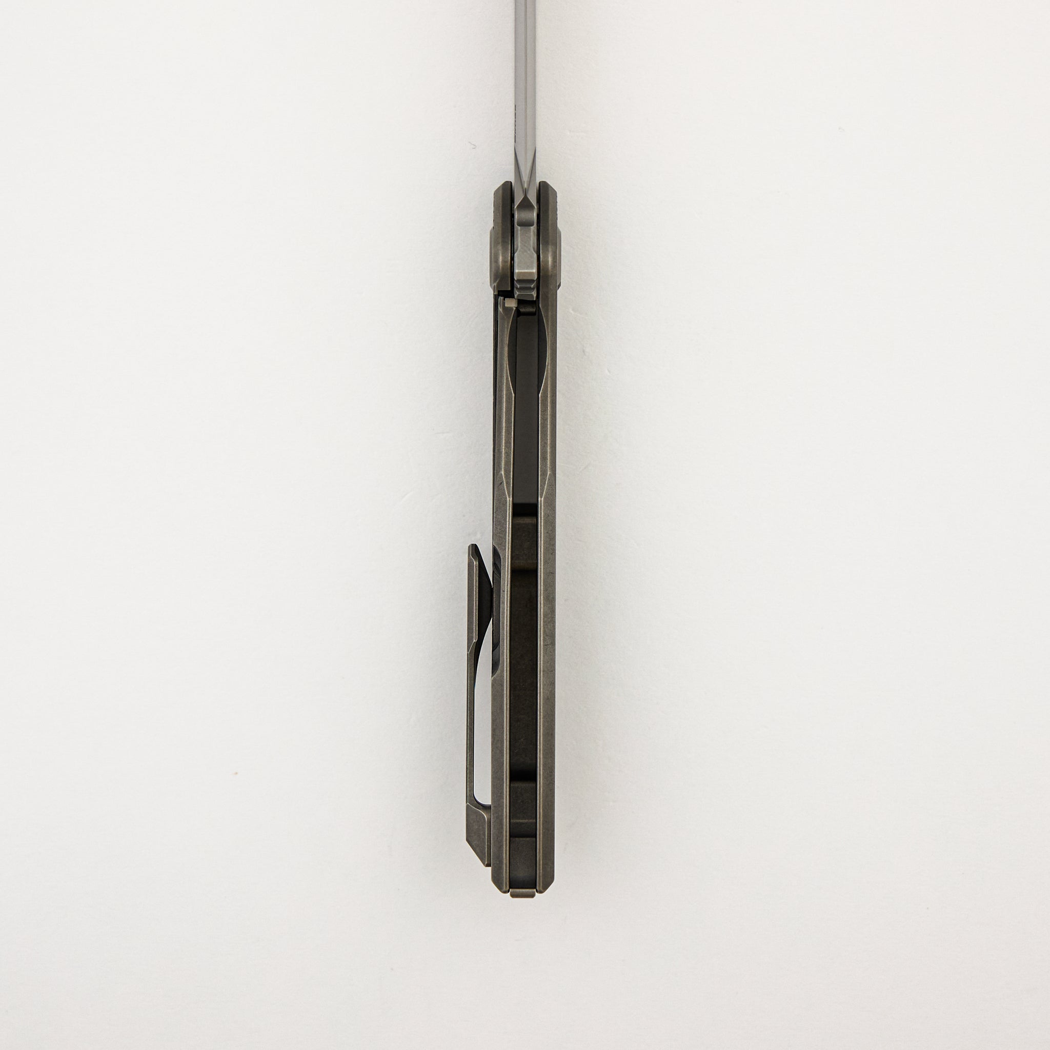 NeOn R1P Gen. 2 - Titanium Handle - Elmax Blade - MRBS