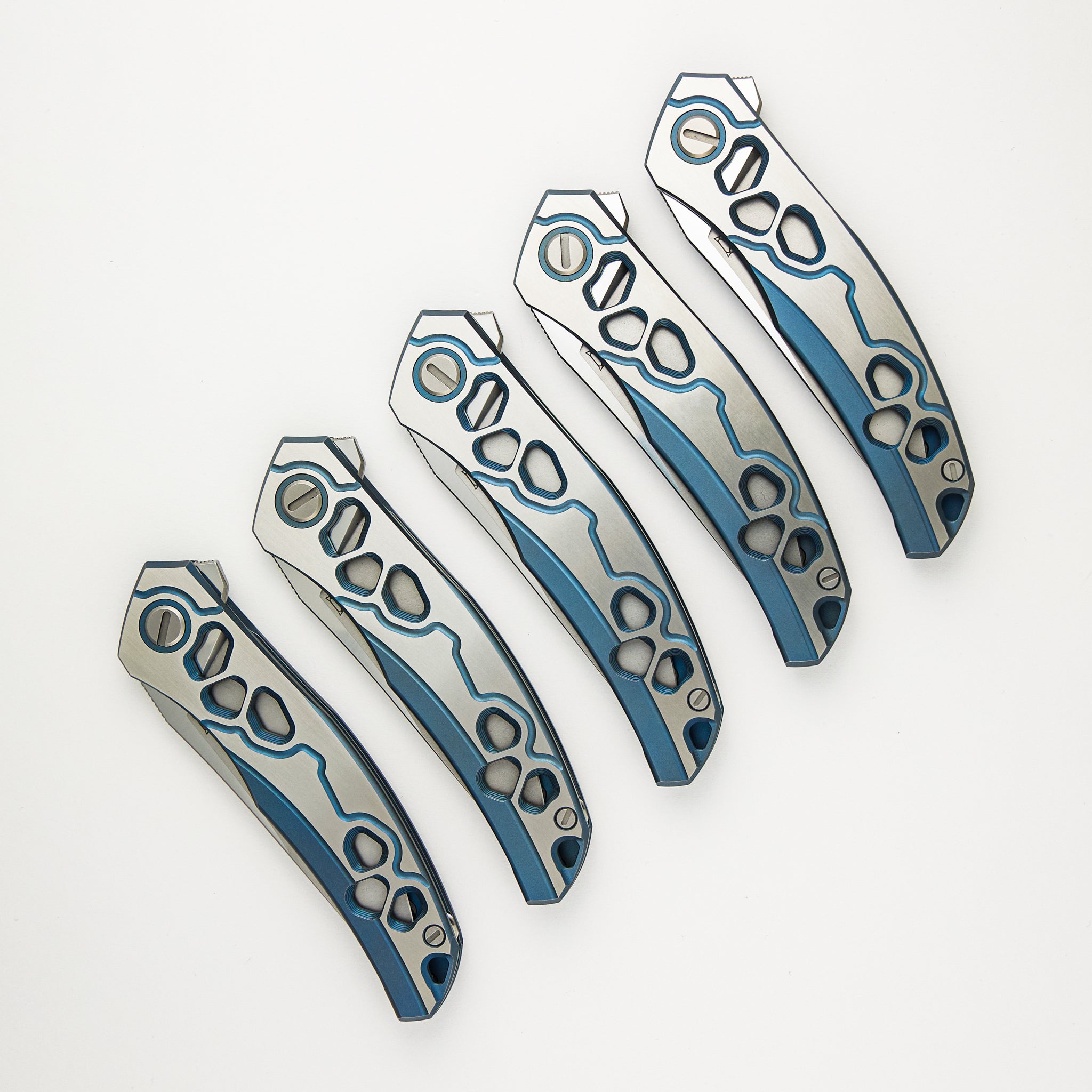 Shirogorov Knives / Alexey Konygin Quantum “Cybonic Plague” – Cromax PM Blade - Satin/Blue – MRBS - Completed