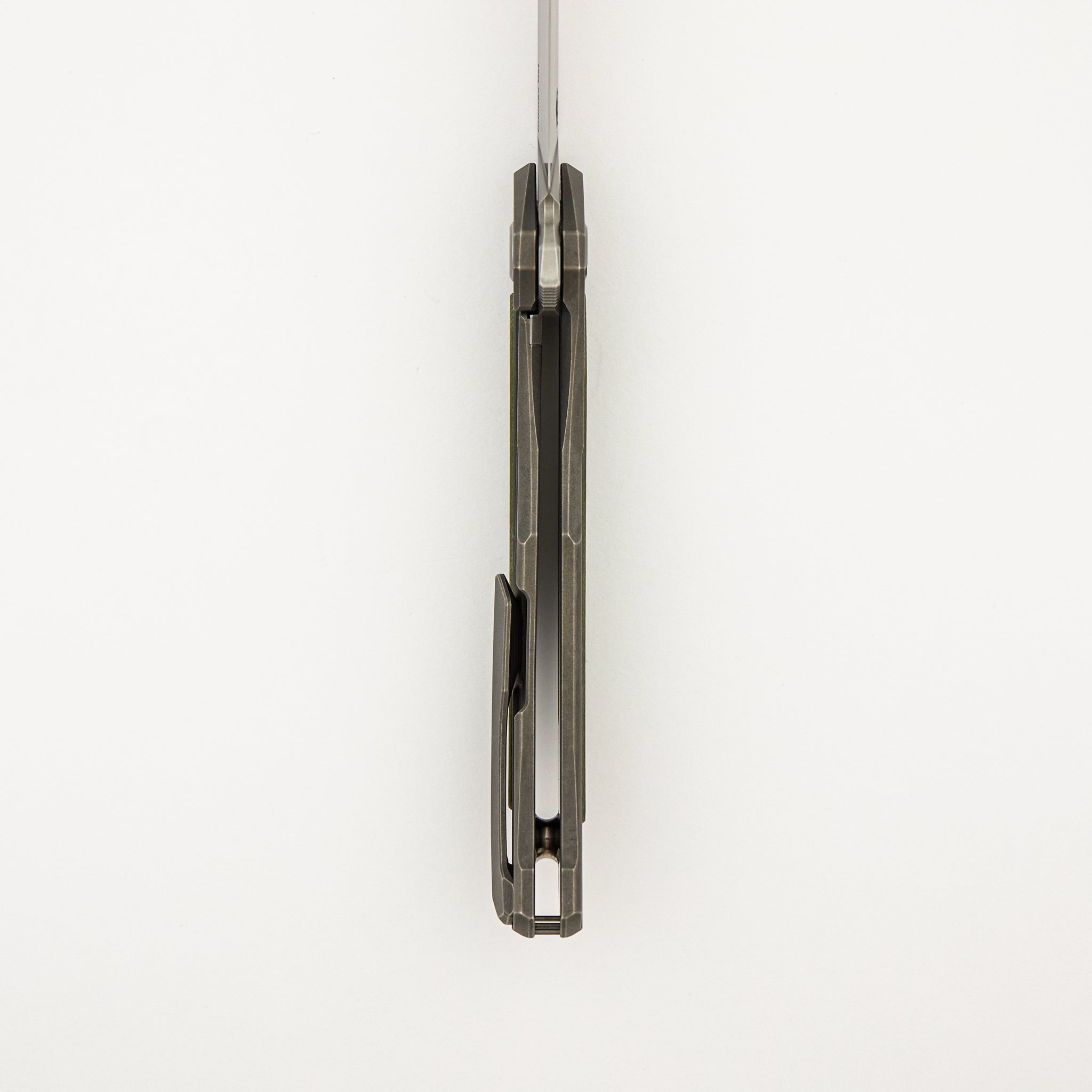 Ursus Quantum - Cromax PM Blade - Titanium Handle - Green G10 Inlay - MRBS