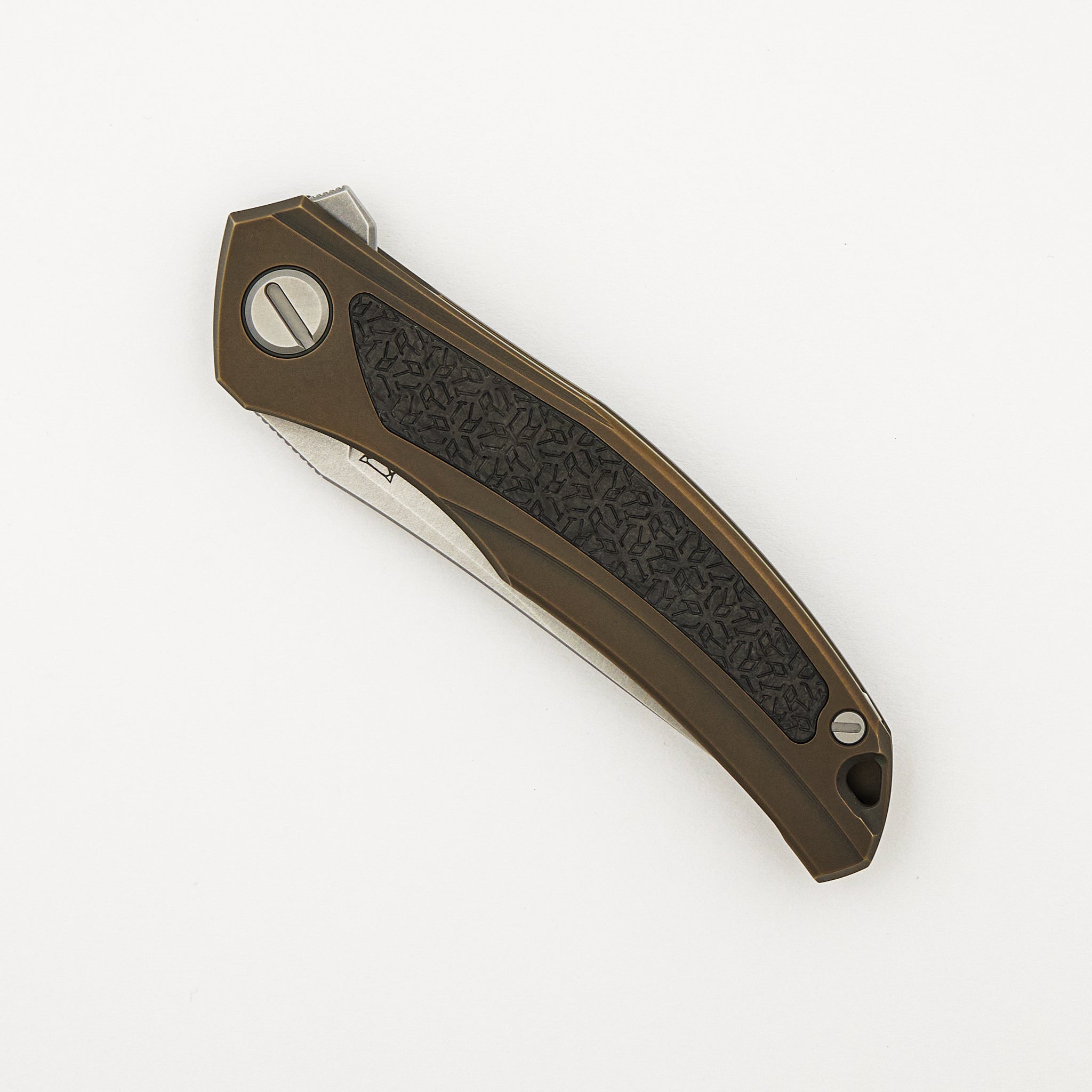 "R1 Edition" Ursus Quantum NL - Cromax PM Blade - Bronze Titanium Handle - R1 Pattern Carbon Fiber Inlay - MRBS
