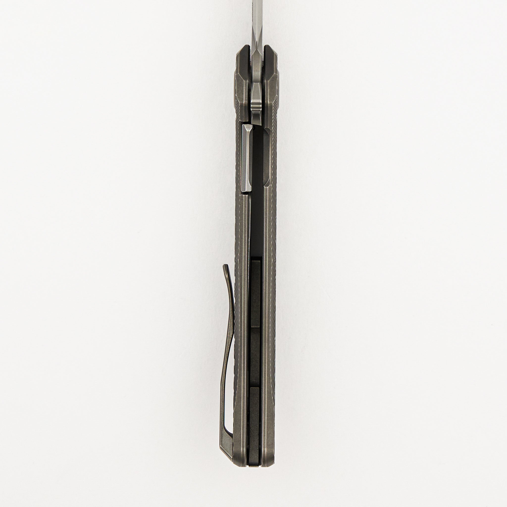 Stellar Bear Pattern – Titanium Handle – M390 Blade – MRBS