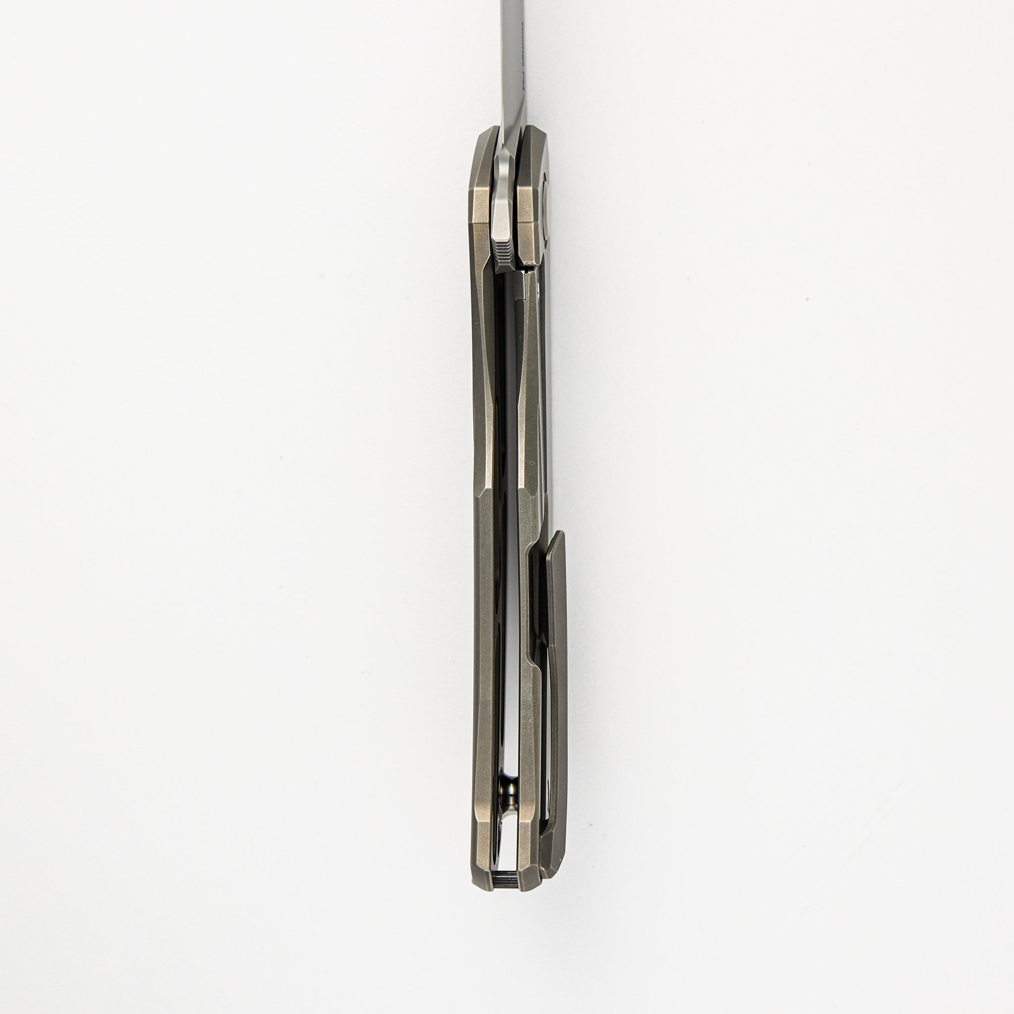 Ursus Quantum Lefty – Titanium Handle – Cromax PM Blade – MRBS