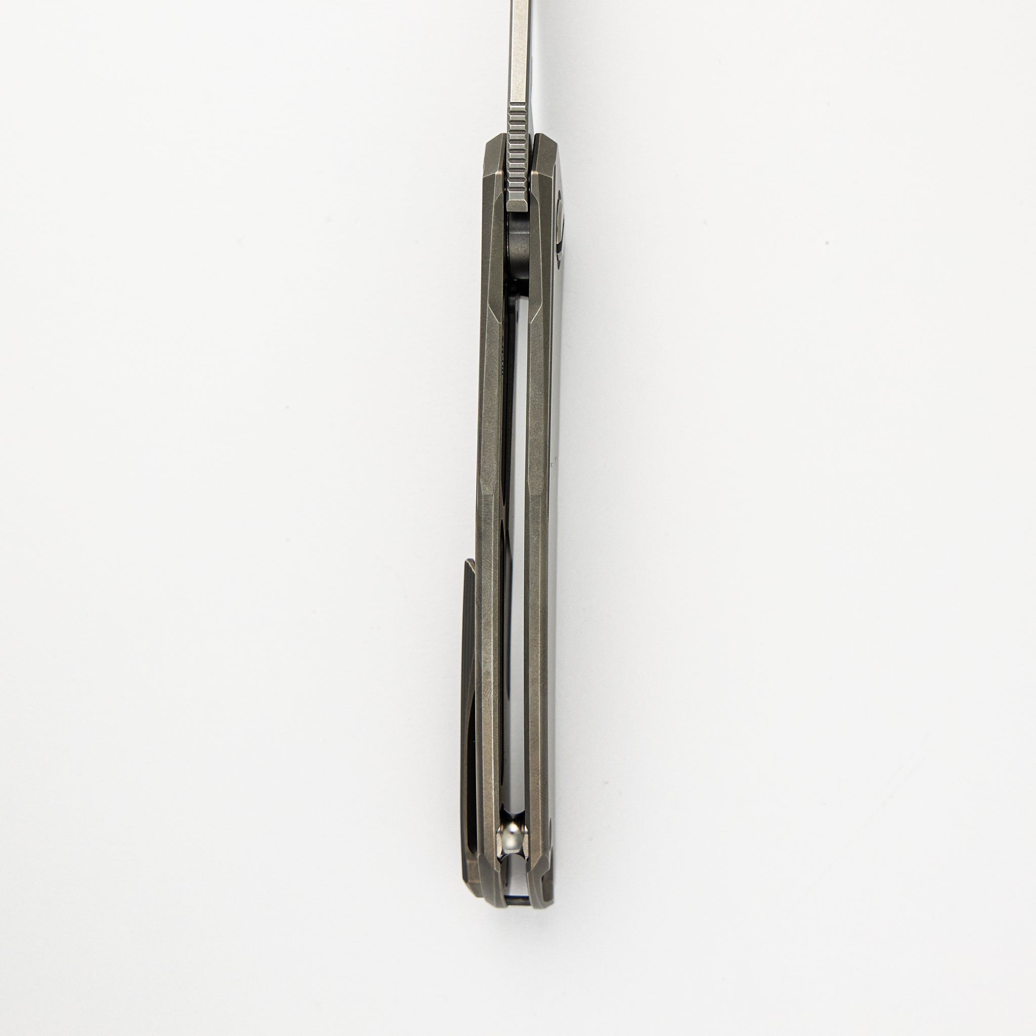 Ursus Quantum Lefty – Titanium Handle – Cromax PM Blade – MRBS