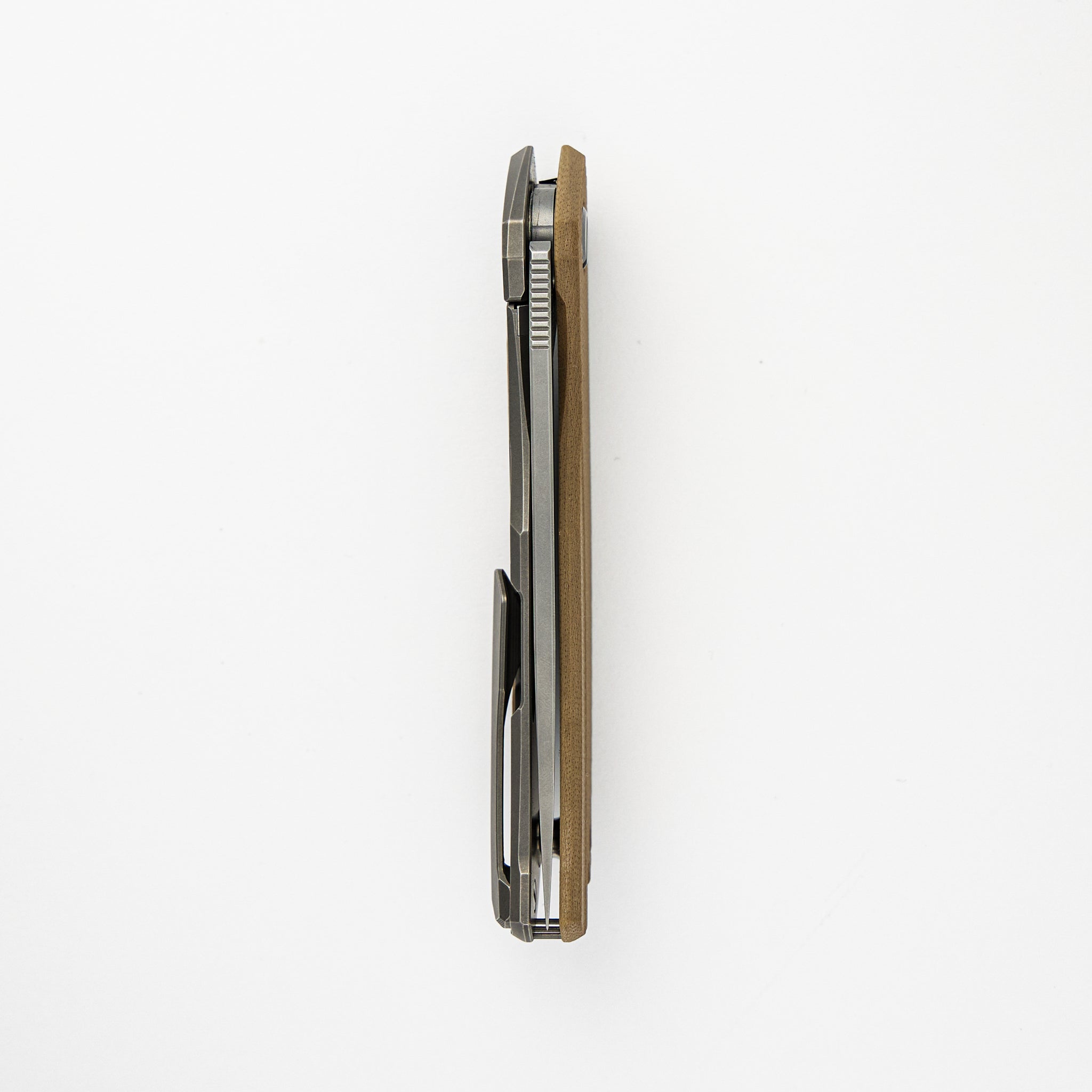 URSUS QUANTIUM – CROMAX PM BLADE – BEIGE G10 HANDLE – MRBS
