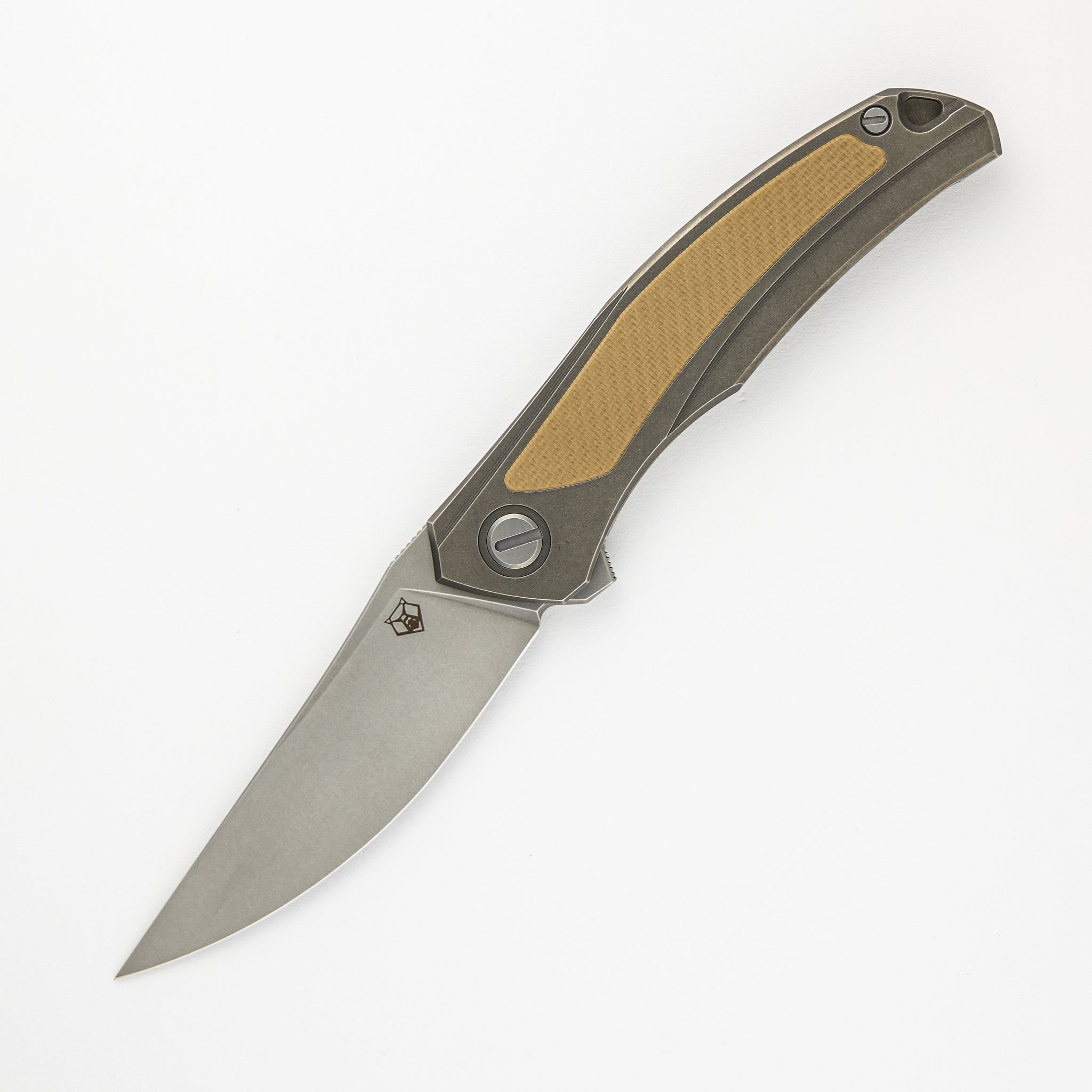 SHIROGOROV URSUS QUANTUM – CROMAX PM BLADE – TITANIUM HANDLE – BEIGE G10 INLAY – MRBS