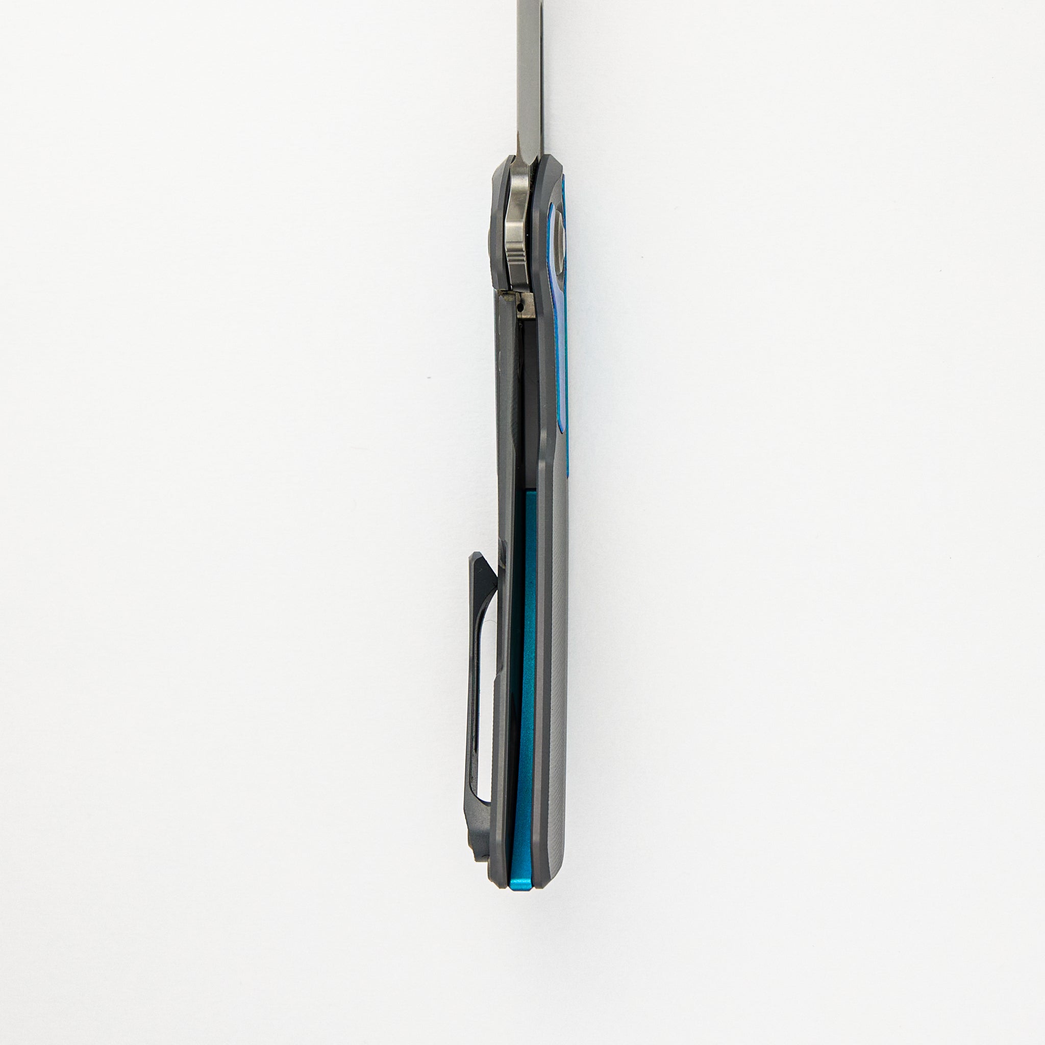 Archer - Titanium/Crystalized Ti Textured Handle - MagnaCut Blade