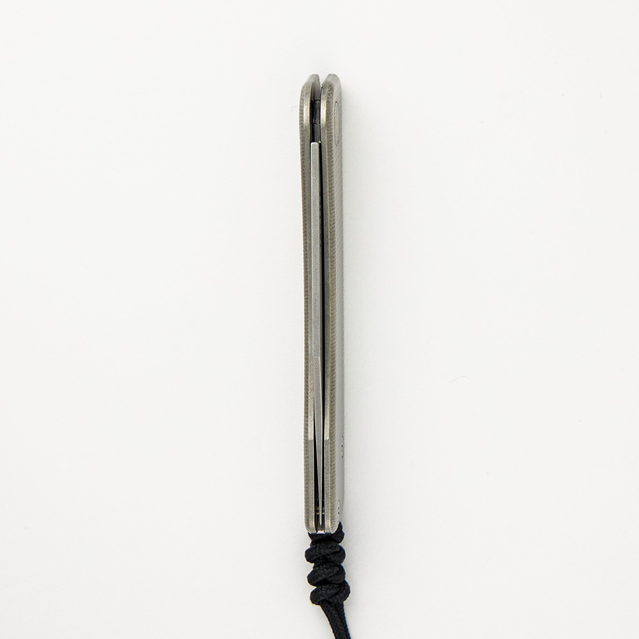 Bexar – Titanium Handle – MagnaCut Blade