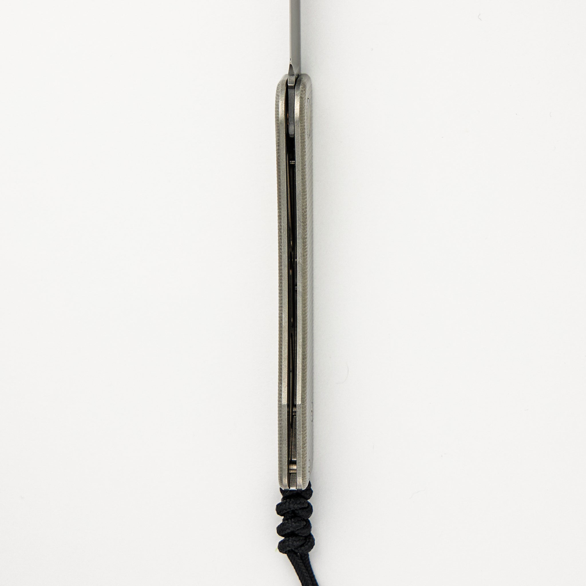 Bexar – Titanium Handle – MagnaCut Blade