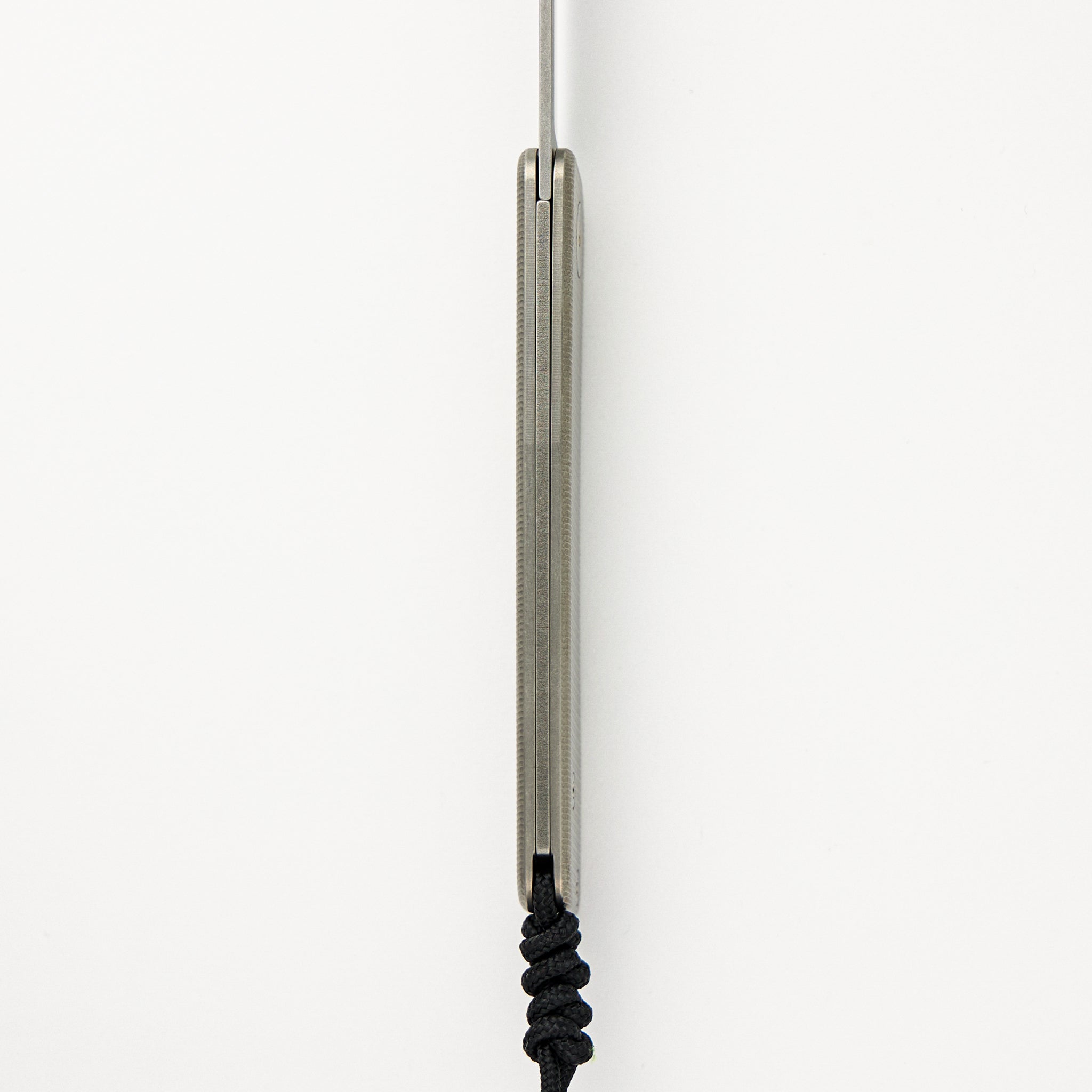 Bexar – Titanium Handle – MagnaCut Blade