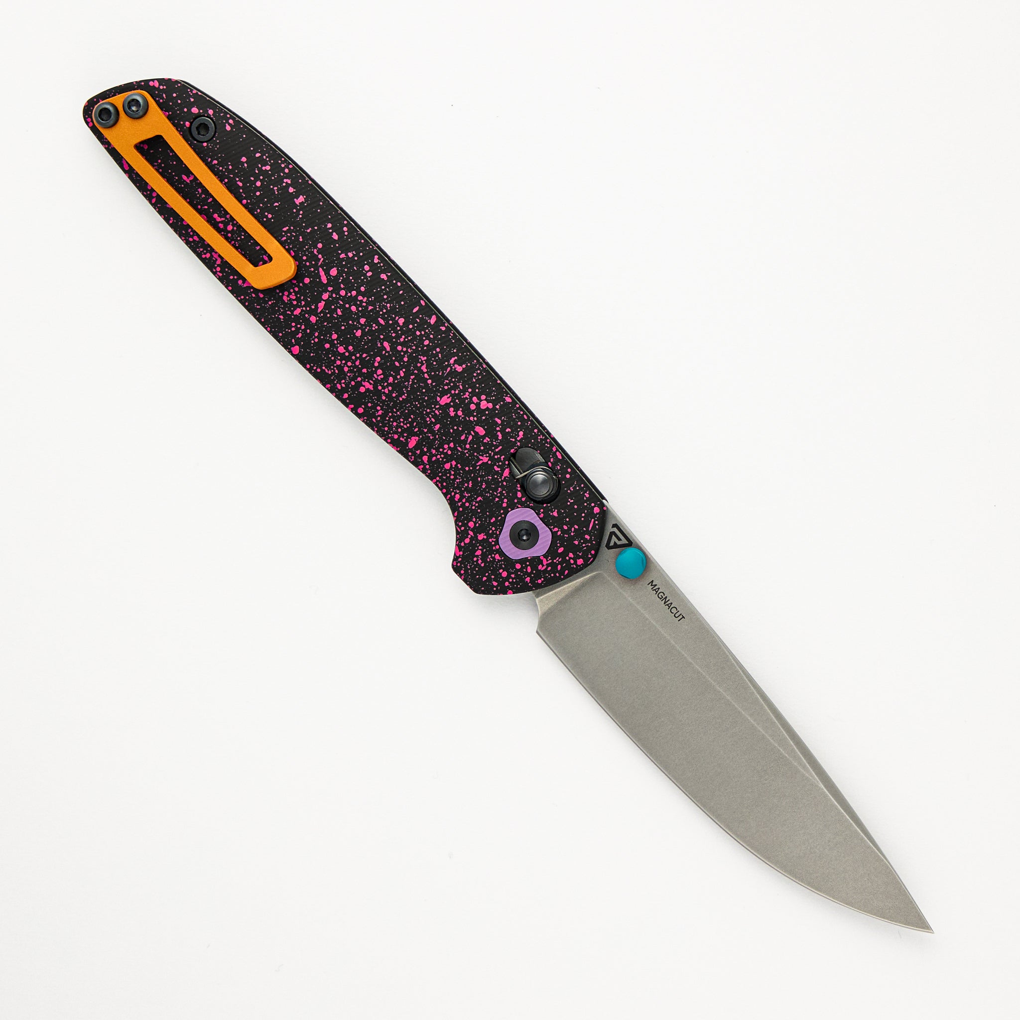 Maverick – Stonewash MagnaCut Blade – Vice Titanium Handle