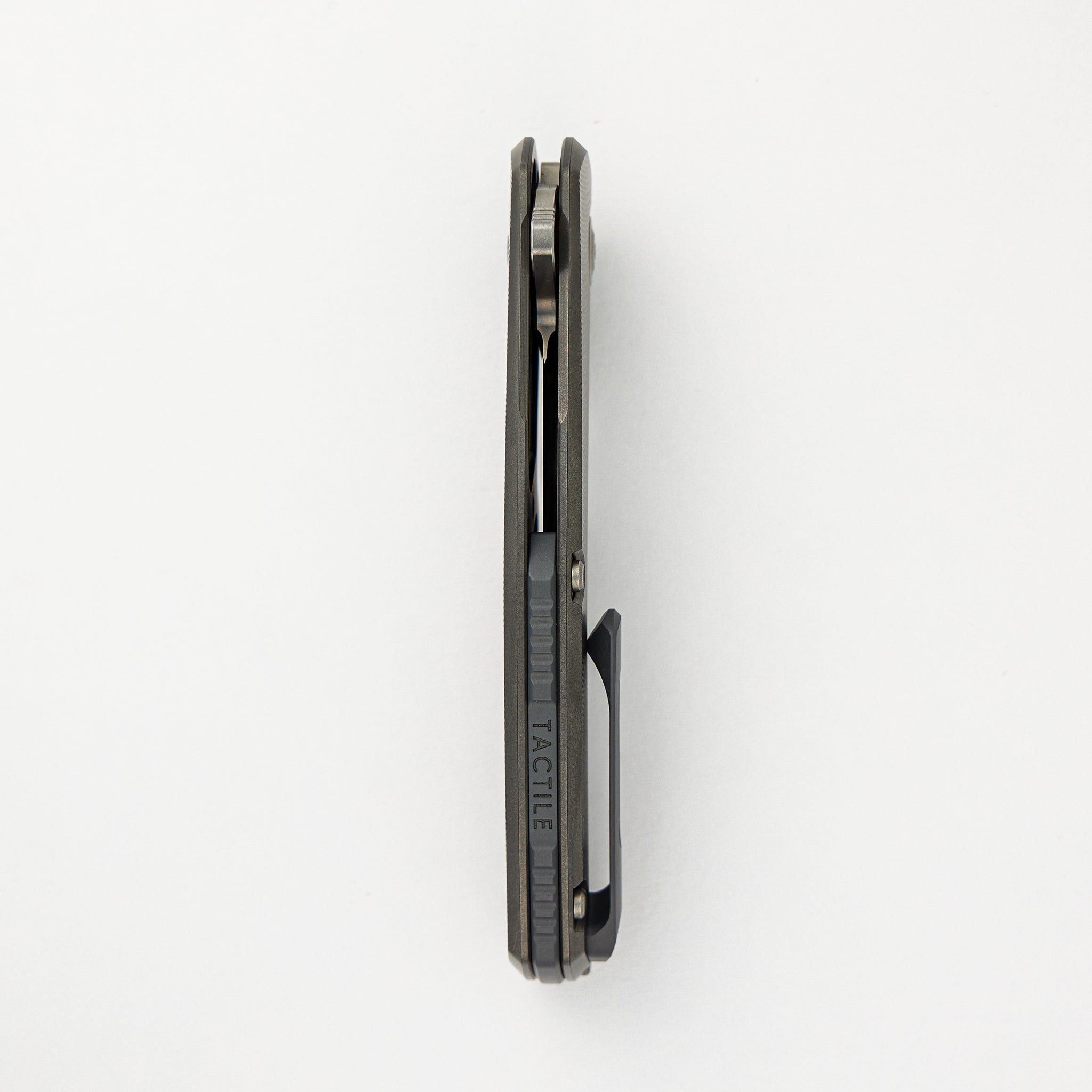 Archer - Titanium Textured Handle - MagnaCut Blade