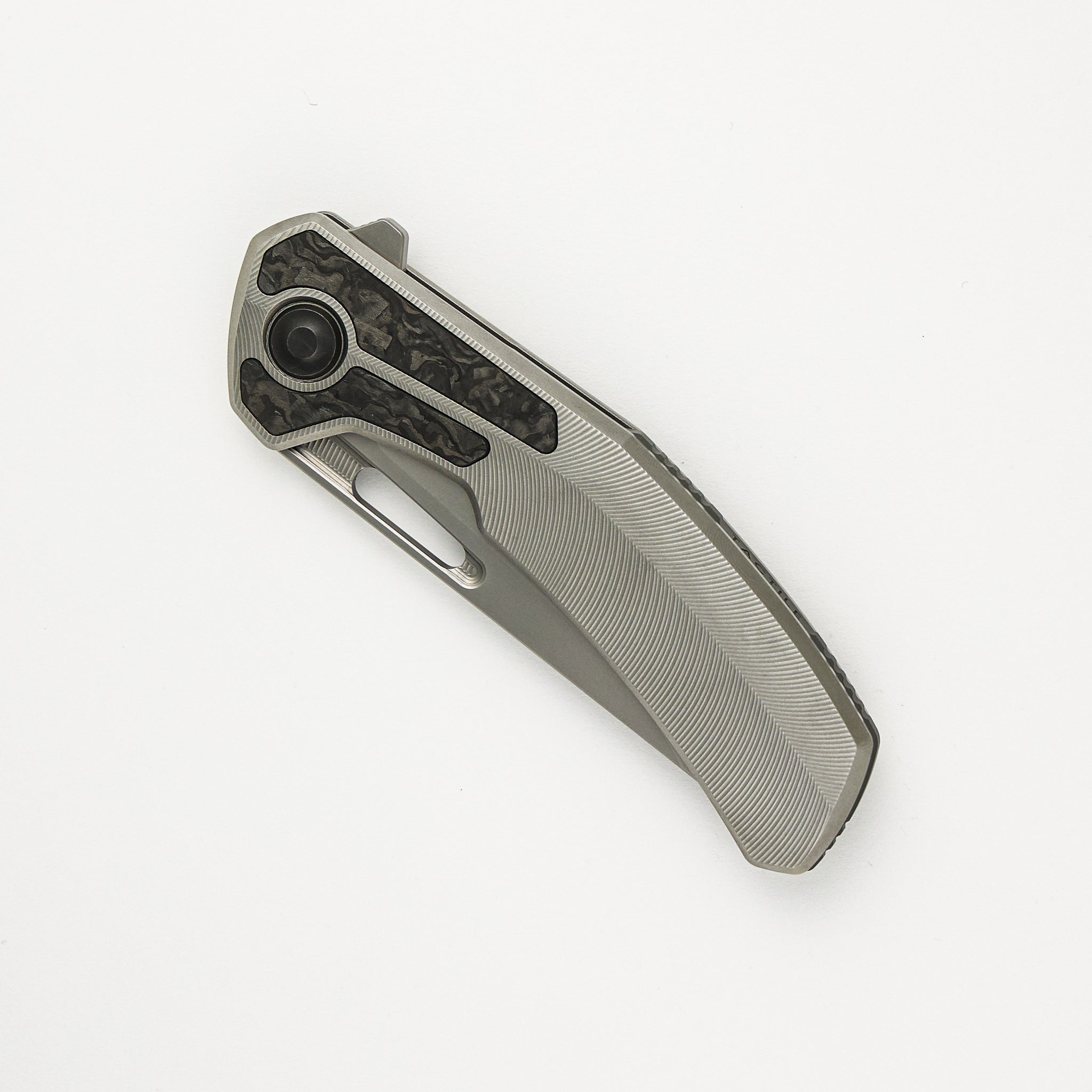 Archer - Titanium/TechnoCarbo Feathered Handle - MagnaCut Blade