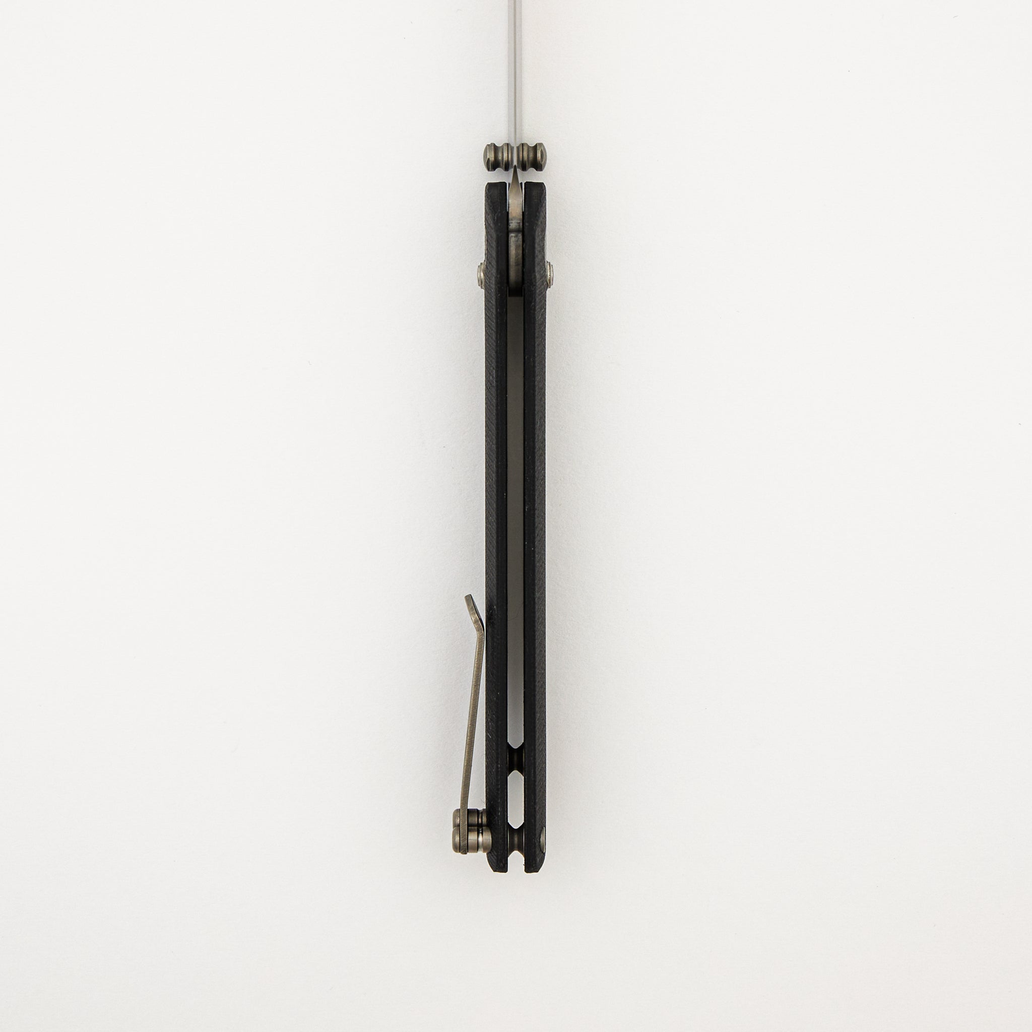 Maverick – Stonewash MagnaCut Blade – Black G10 Handle