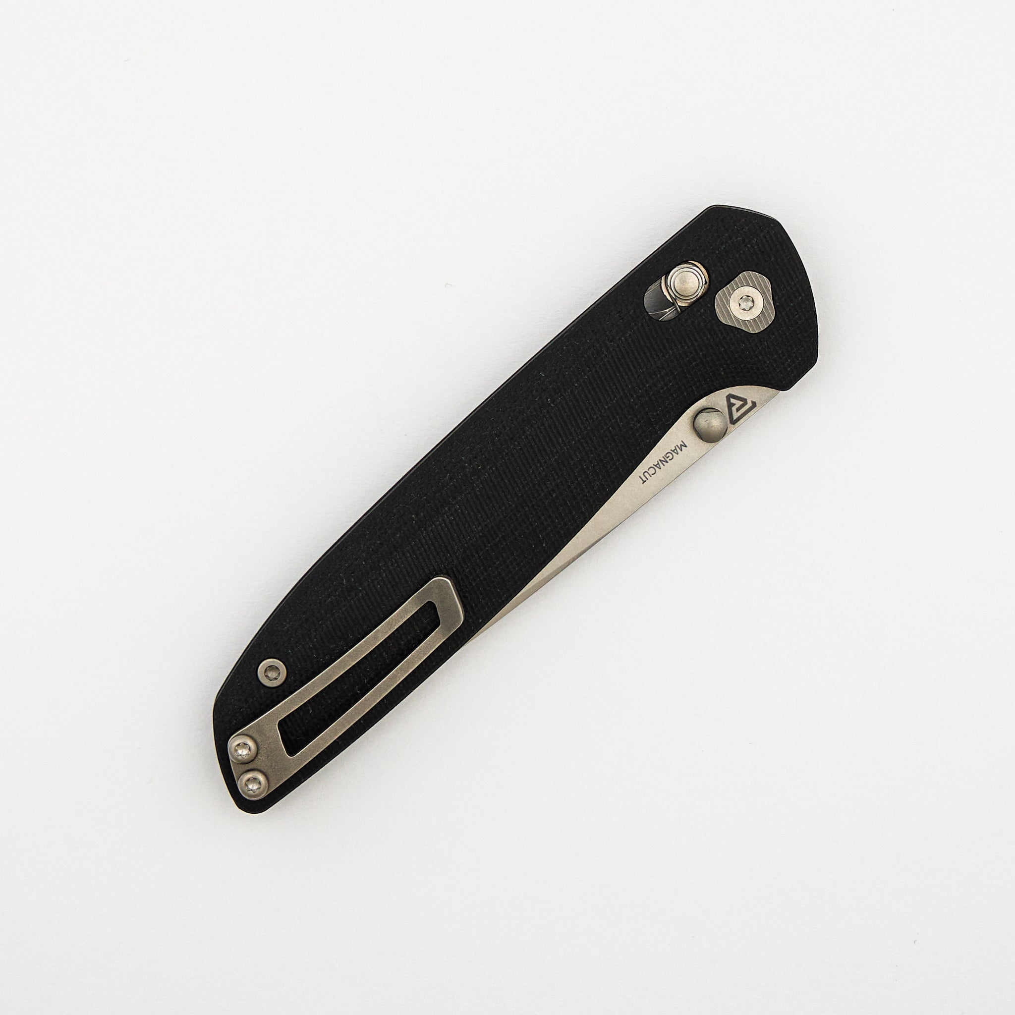 Maverick – Stonewash MagnaCut Blade – Black G10 Handle