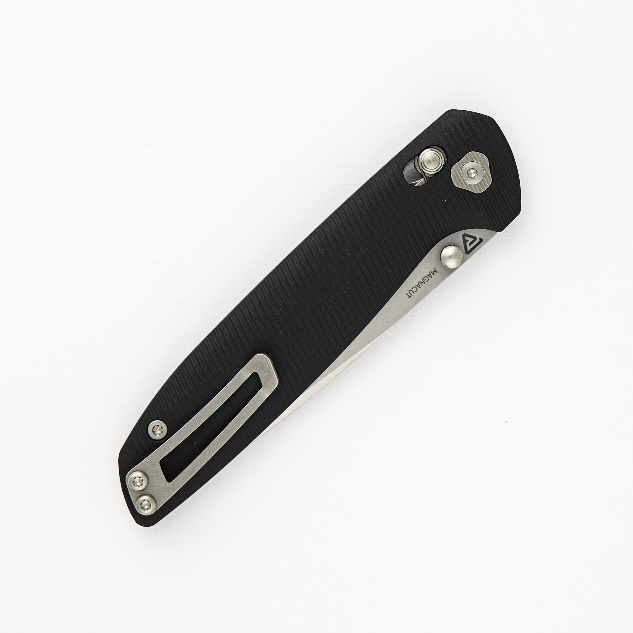 Maverick – Stonewash MagnaCut Blade – Machine Finish Micarta Handle