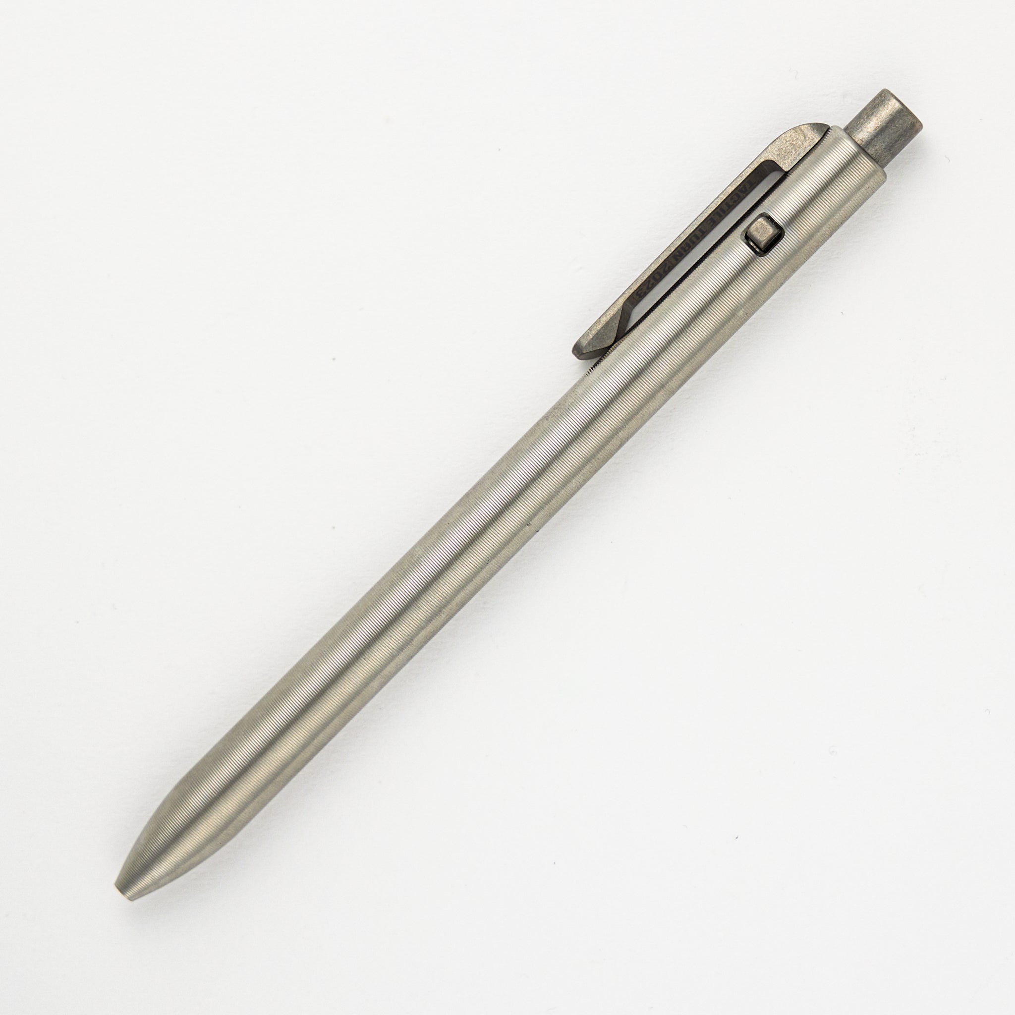 Side Click – Standard – Titanium