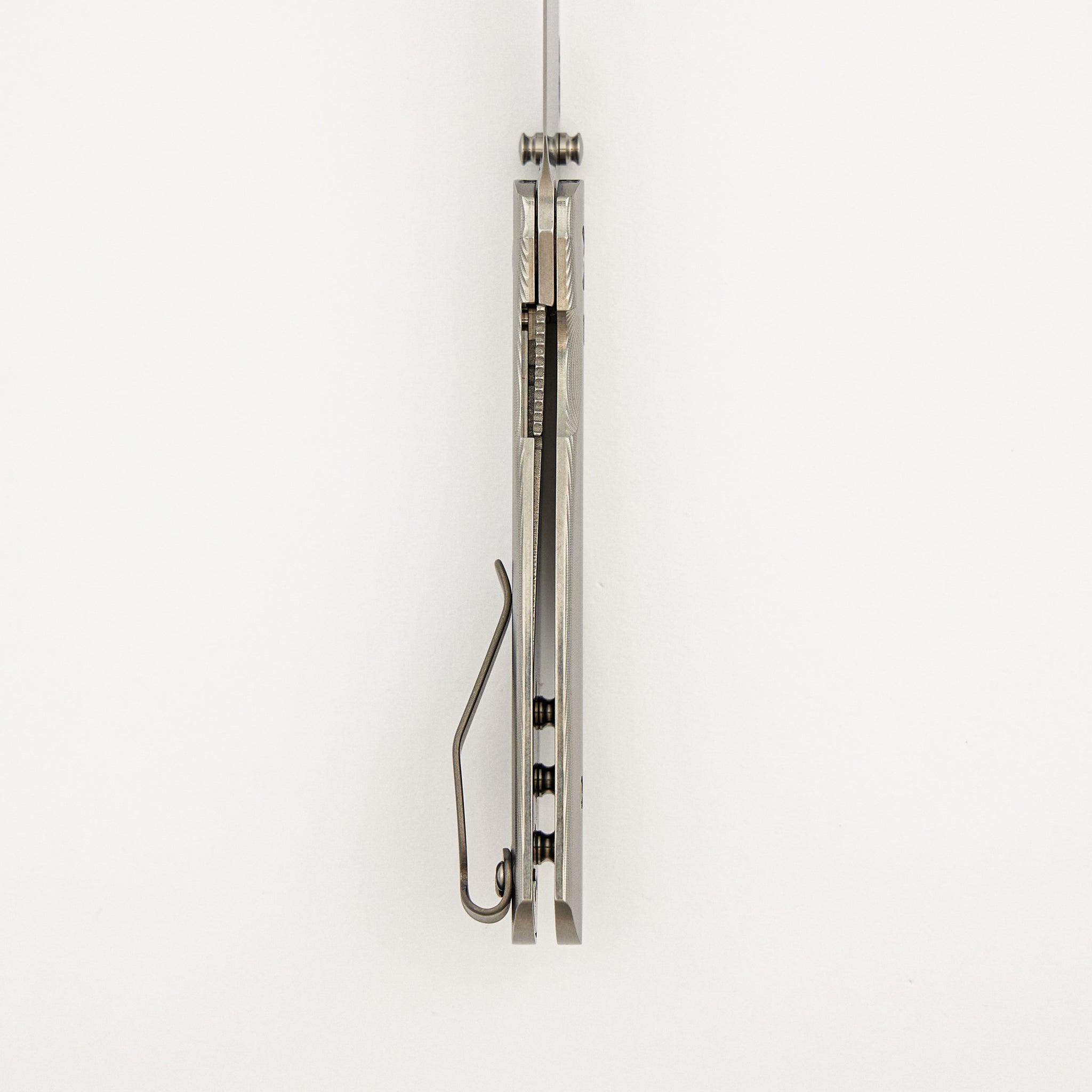 Neutron 2 Linerlock - Pinstripe Titanium 3D Handle - MagnaCut Blade