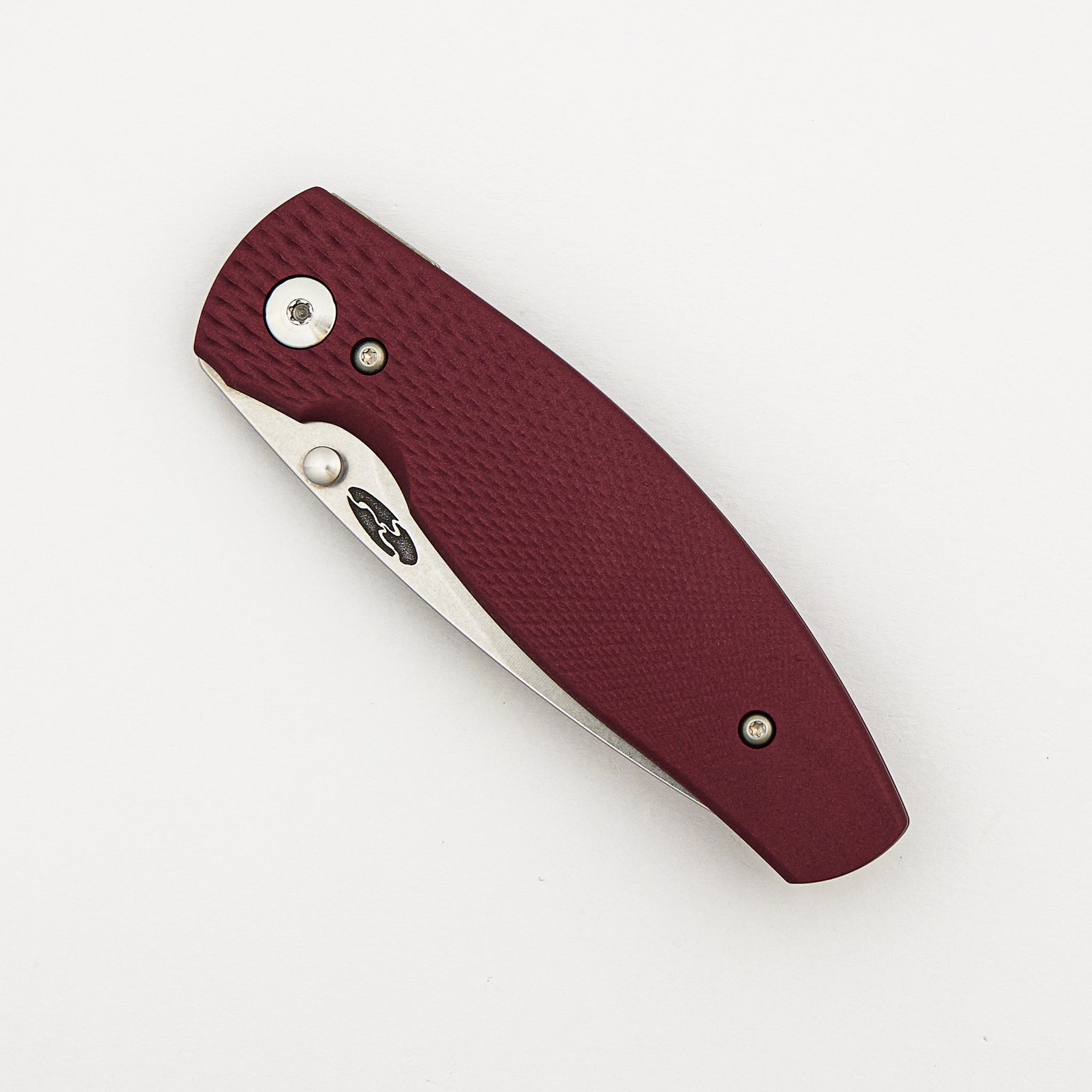 Neutron 2 Linerlock - Cranberry Cerakote Titanium Lizard Skin 3D - MagnaCut Blade