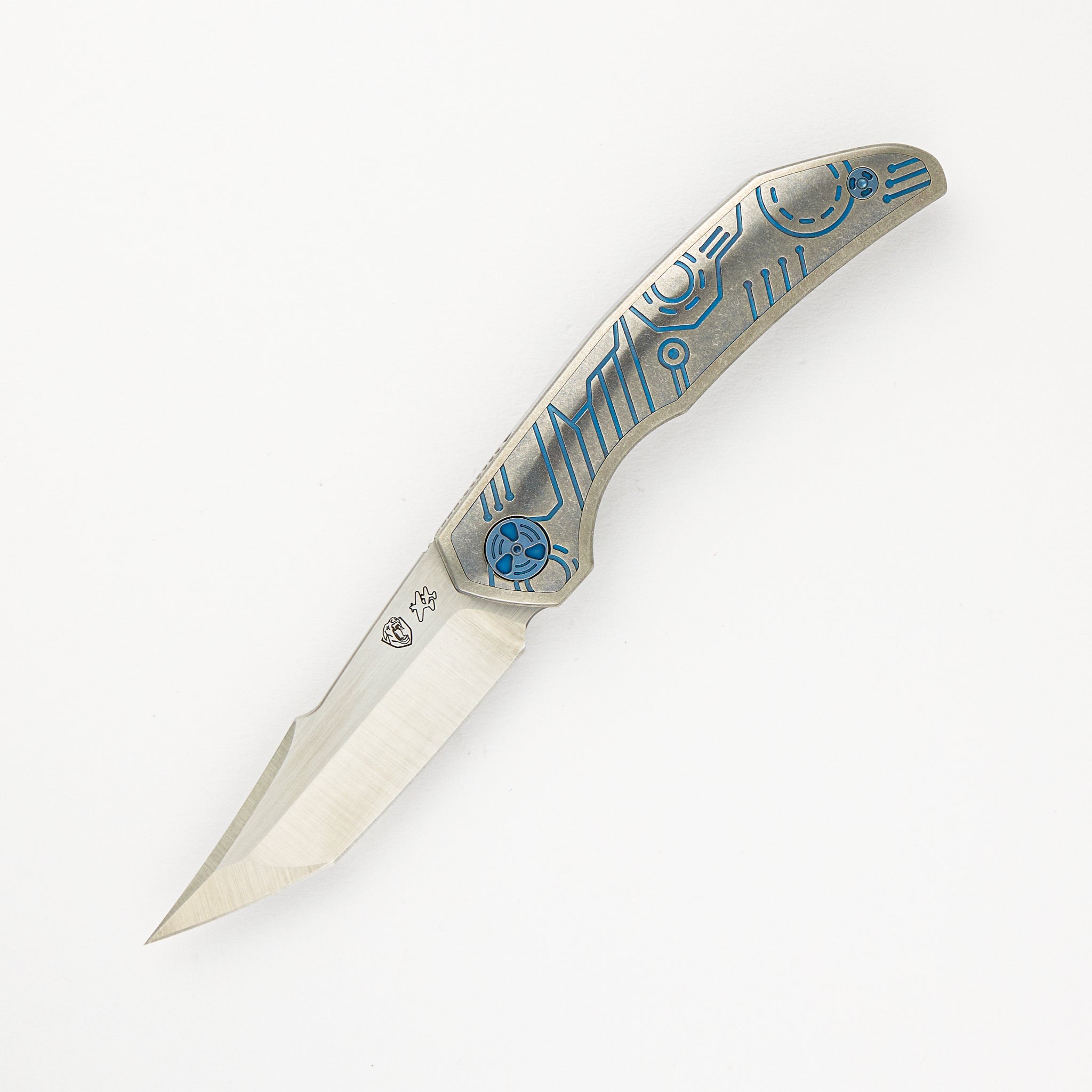 FERUS – M390 – INTEGRAL TITANIUM W- BLUE TITANIUM INLAY