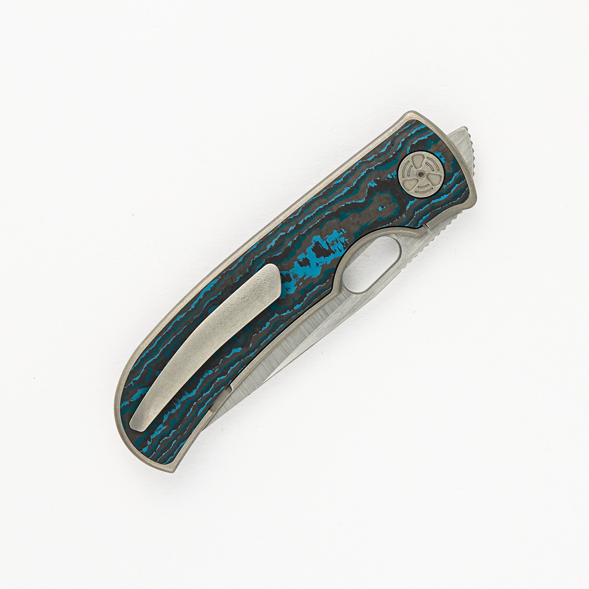 WINGMANEDC MTNT MACH 3 – M390 – TITANIUM W- BLUE FAT CARBON INLAY