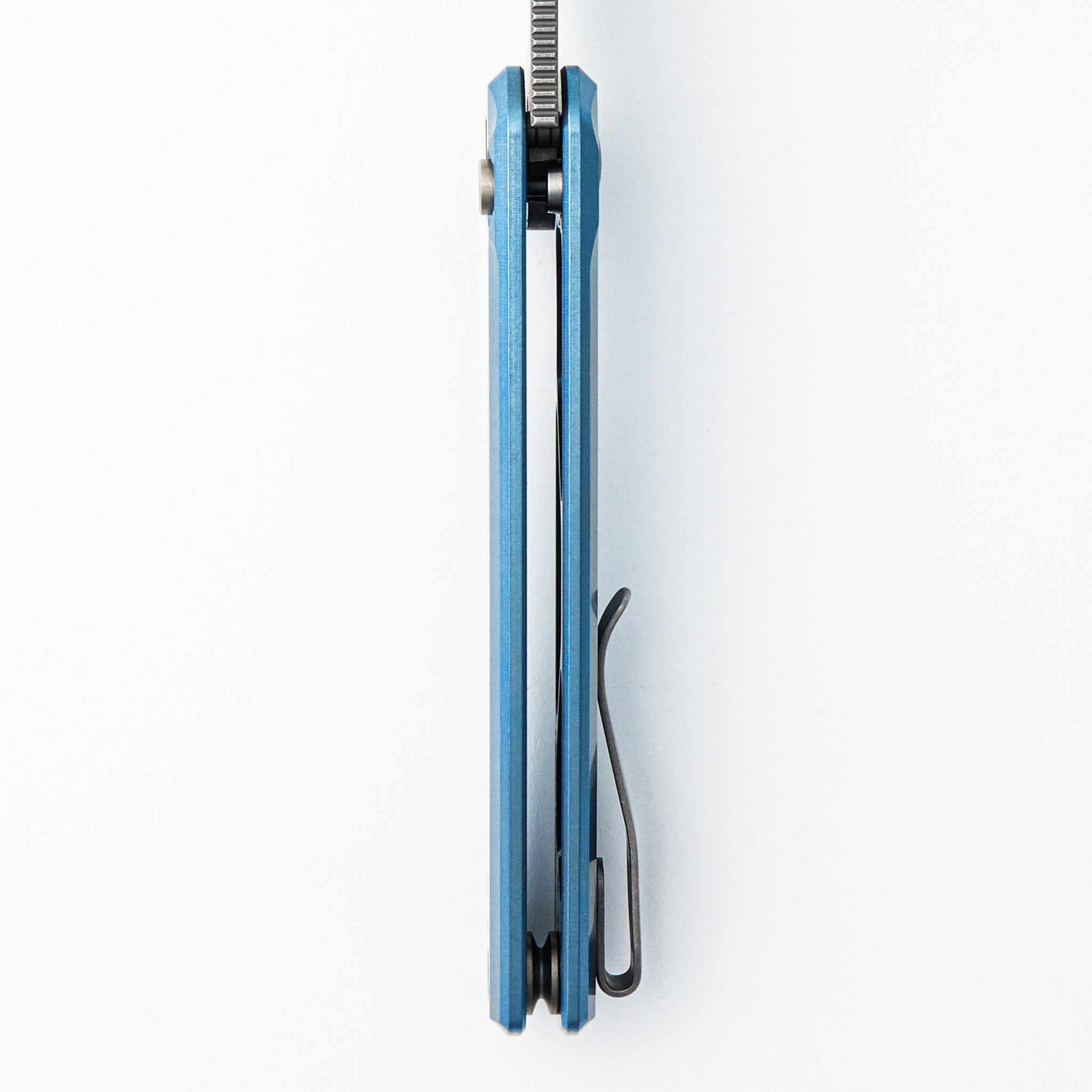 0044BLU