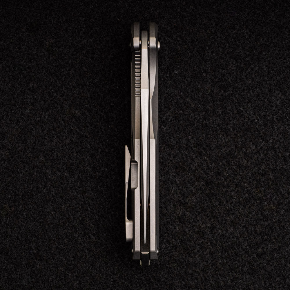 KOENIG KNIVES ARIUS - TEXTURED TITANIUM HANDLE - M390 BLADE
