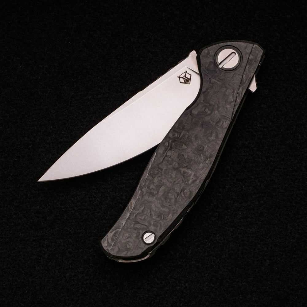 SHIROGOROV HATI GEN 3 – M390 BLADE – MARBLE CARBON FIBER – MRBS