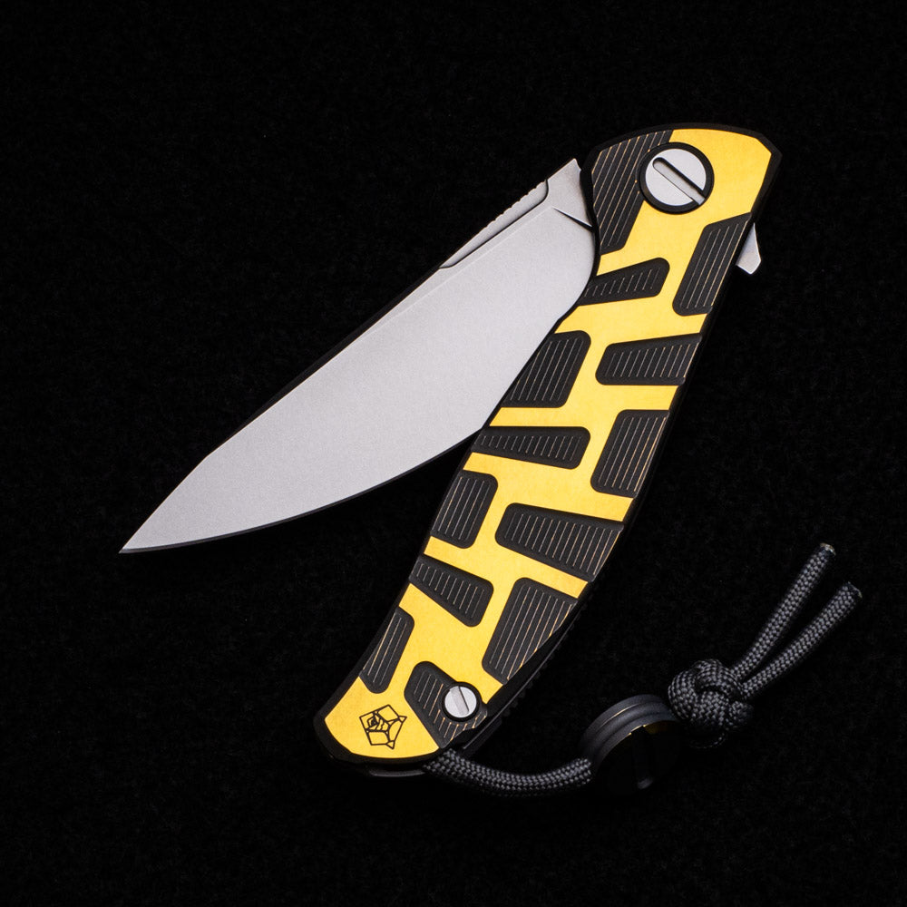 Shirogorov F95 T Pattern Gen 4 – Blade Show Edition – Grey-Yellow Ano Titanium Handle – M390 Blade – MRBS