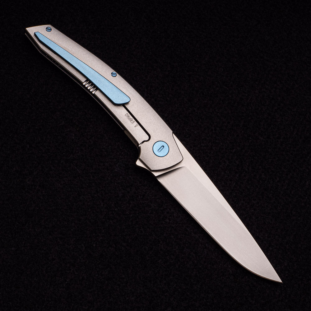 Hog House Knives Model T – M390 BLADE – TI W- LIGHT BLUE