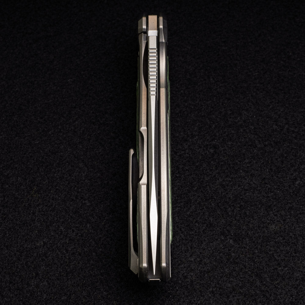 SHIROGOROV F95R NL – M390 BLADE – STONEWASHED TITANIUM HANDLE W- “JUNGLE WEAR” CARBON FIBER INLAY- MRBS