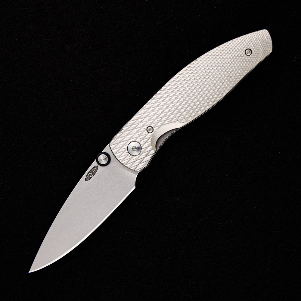 TRM Atom – Textured Titanium Handle – 20CV Blade