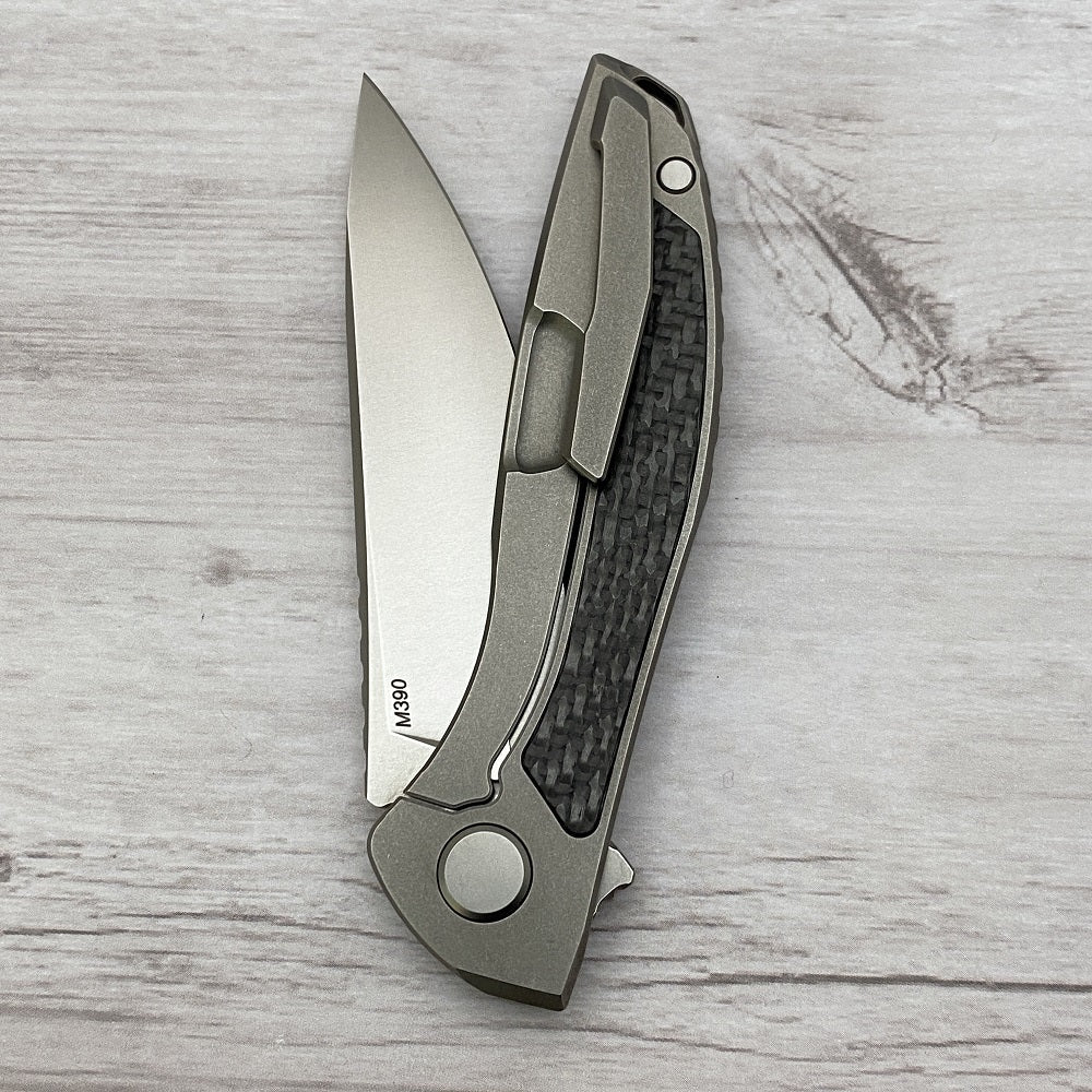 SHIROGOROV HATION ZERO - M390 BLADE - CARBON FIBER & TITANIUM HANDLE - MRBS
