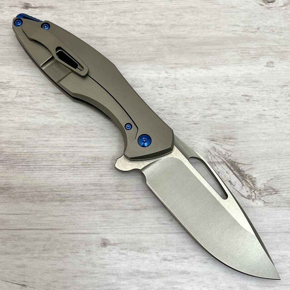 KOENIG KNIVES ARIUS - TITANIUM HANDLE - M390 BLADE