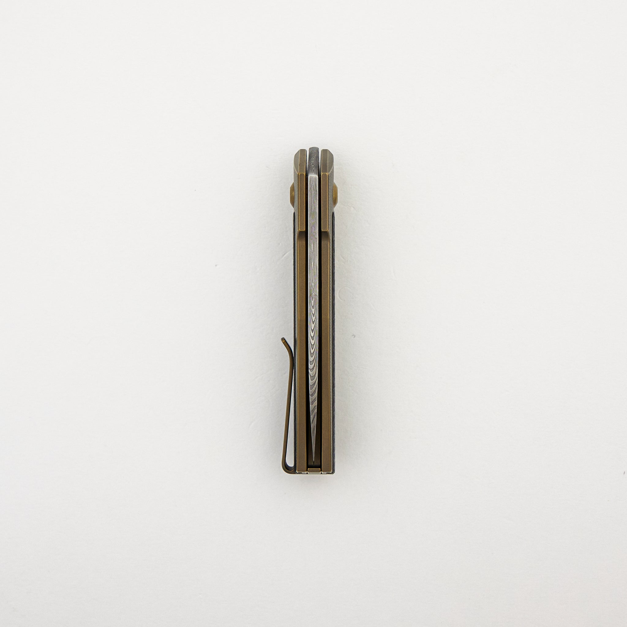 ARN - Amber - Titanium Handle - Carbon Fiber Inlays - Damasteel Blade - #112