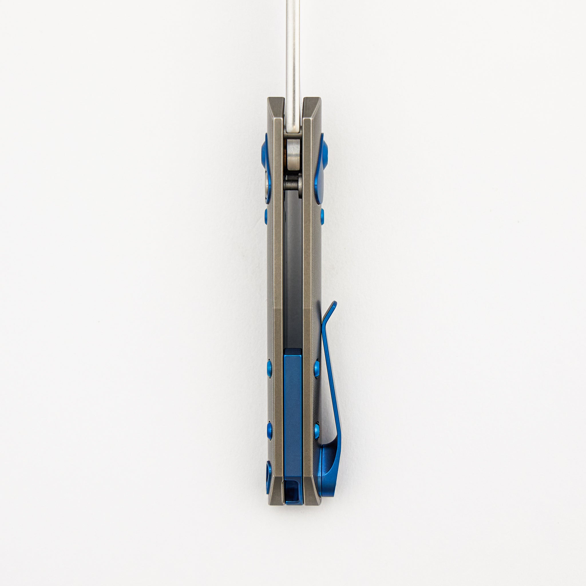 Aros - Grey/Blue Titanium Handle - RWL34 Blade